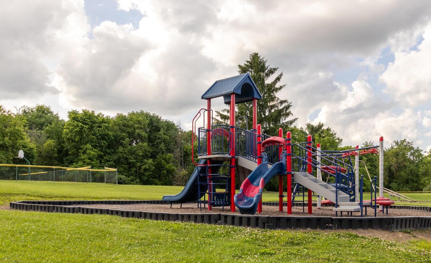 433 Wooster Way, Lancaster OH 43130-9236 exterior