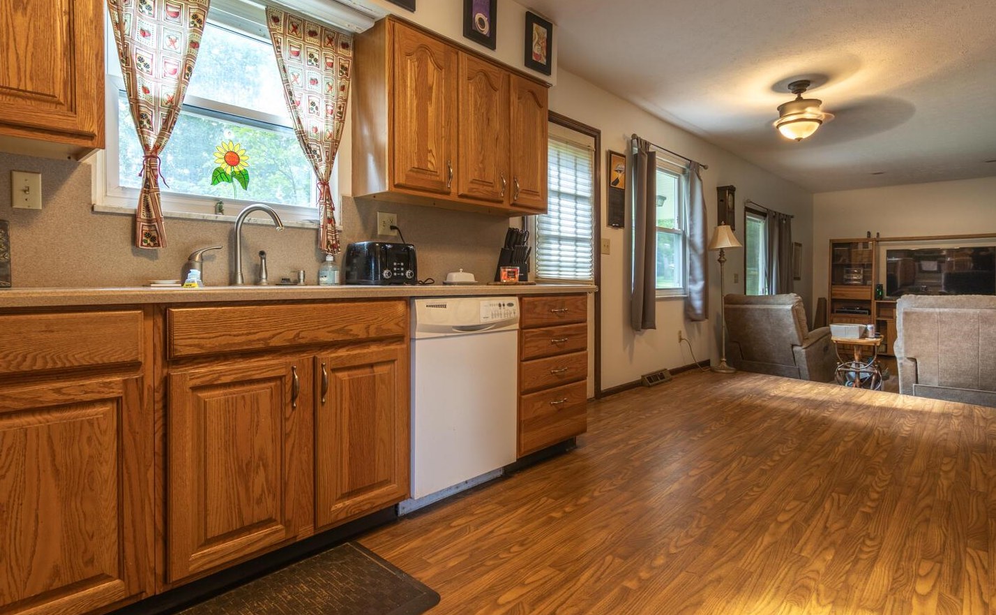 433 Wooster Way, Lancaster OH 43130-9236 exterior