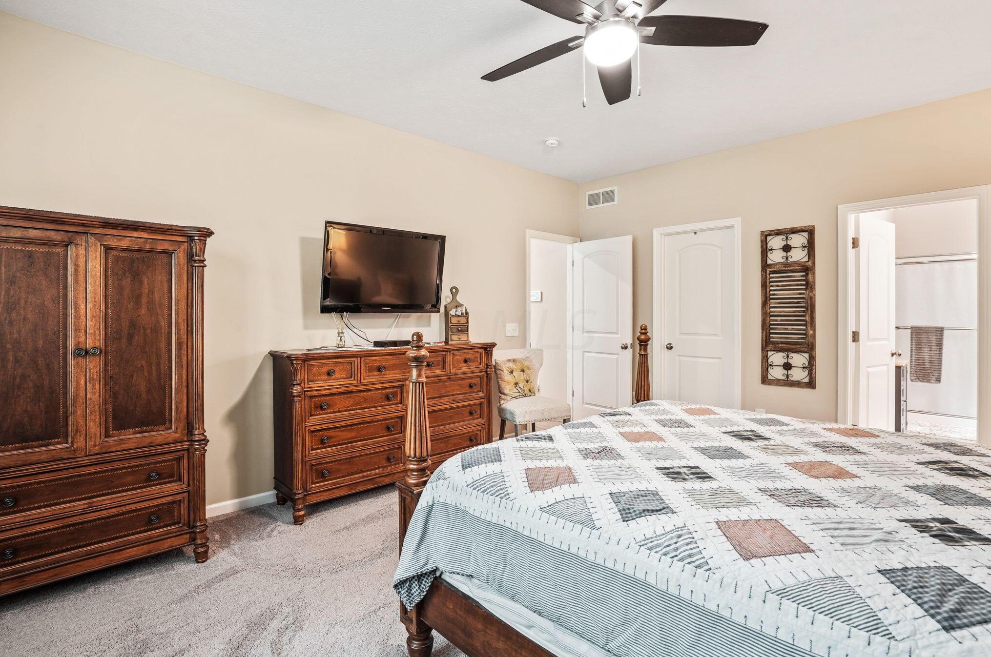 229 Jay Ct, Delaware OH  43015-3303 exterior