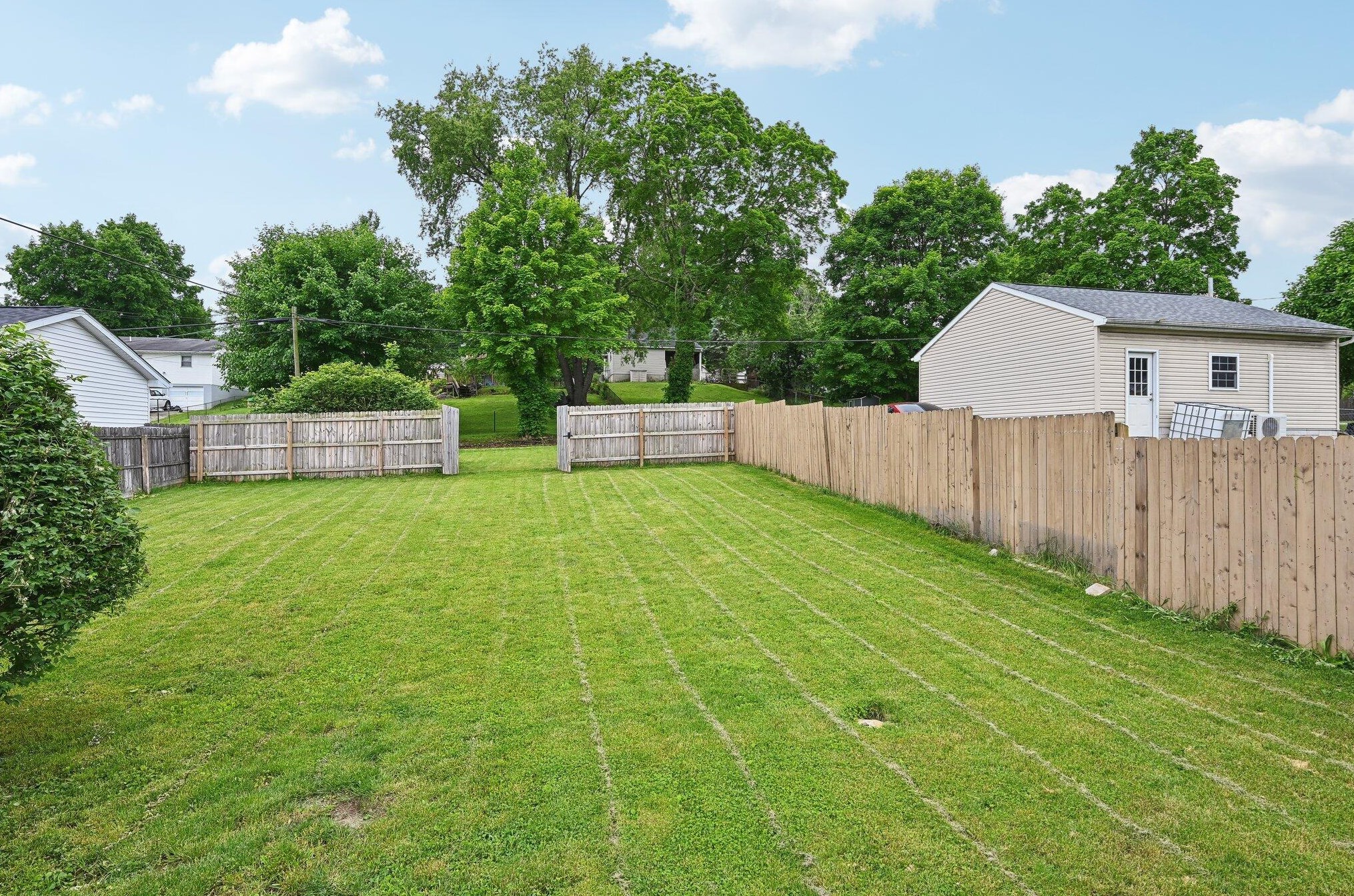 616 Reese Ave, Lancaster OH 43130-4545 exterior