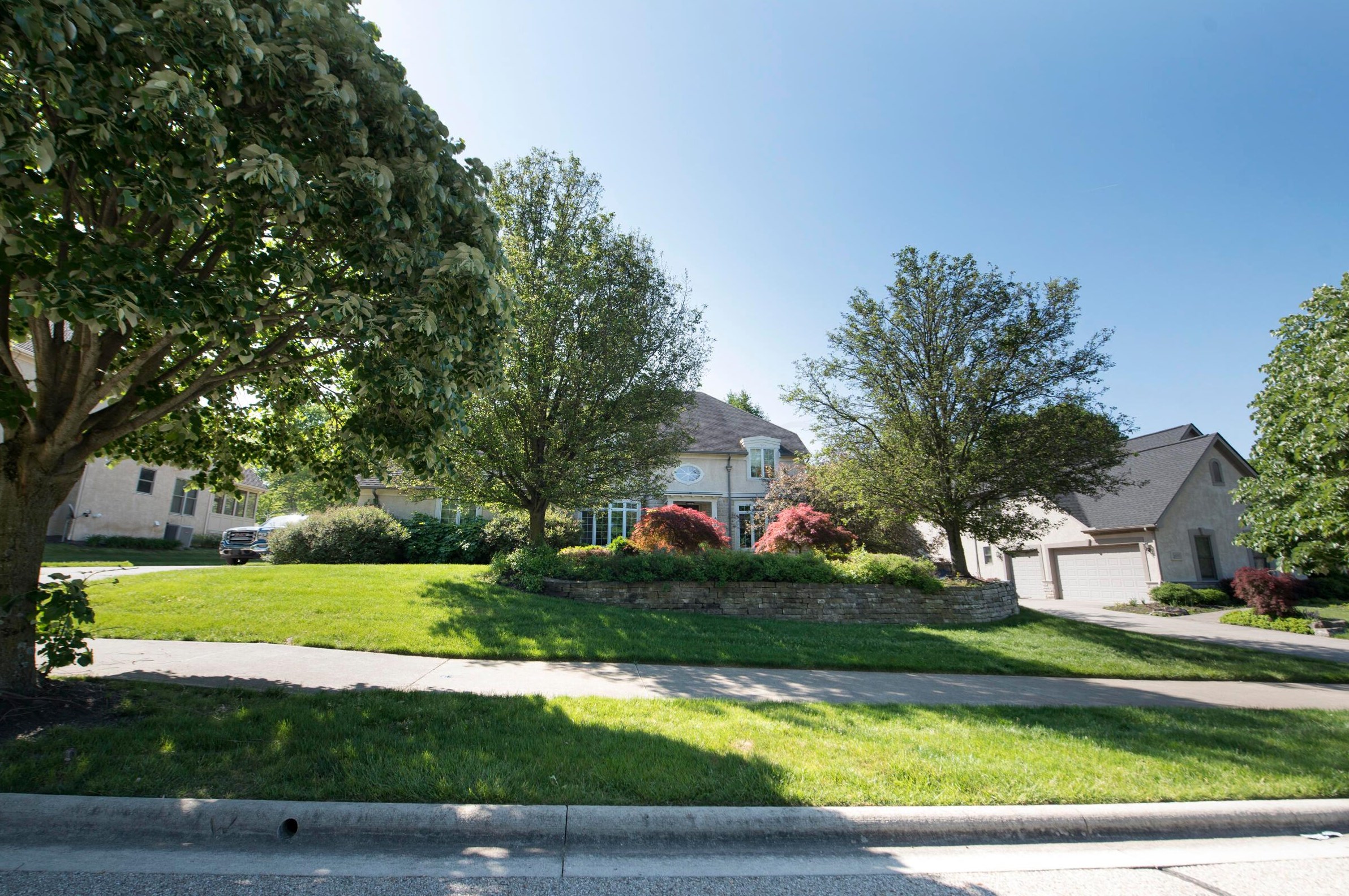 4329 Wyandotte Woods Blvd, Dublin, OH 43016-8661