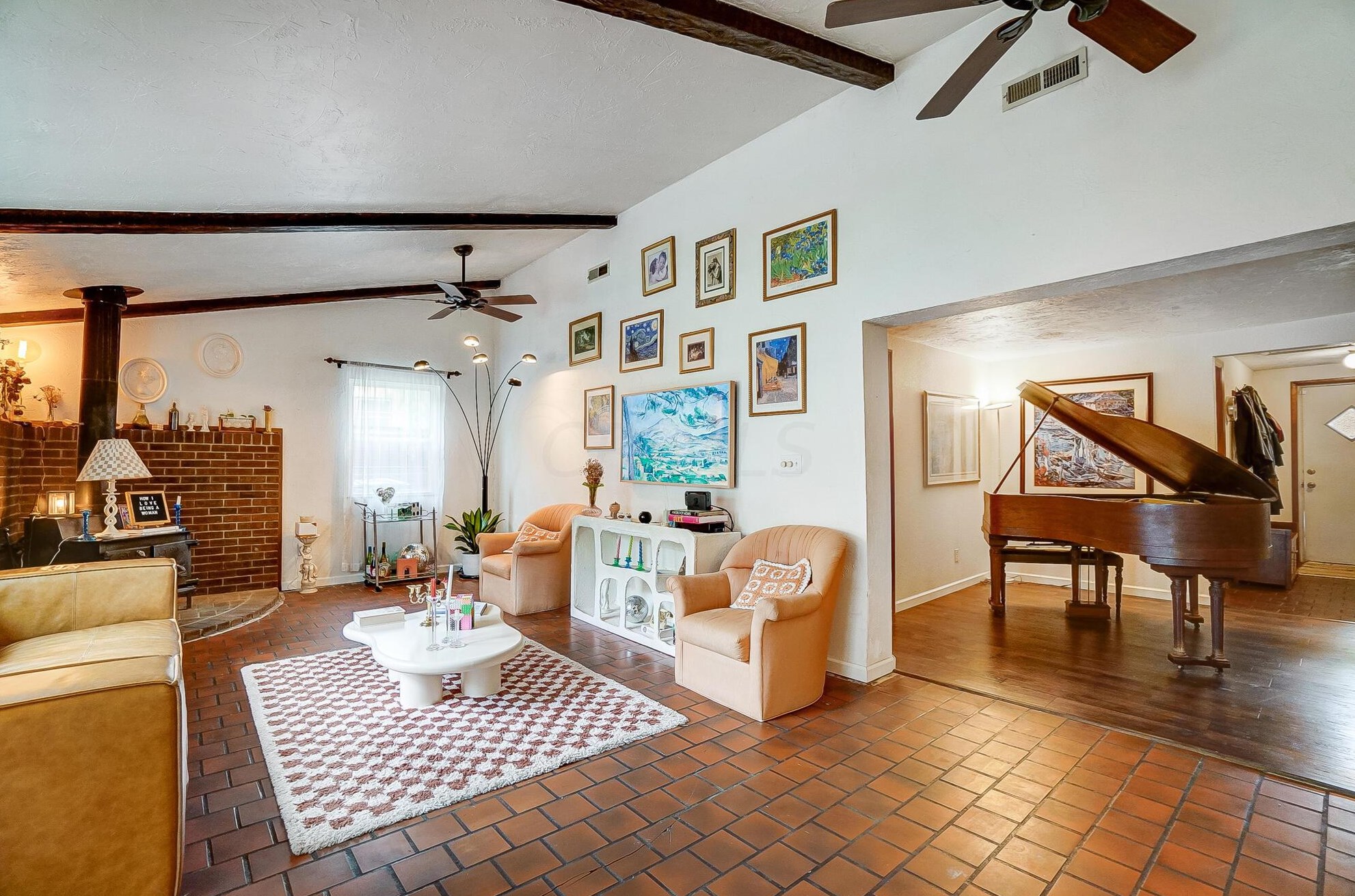 999 Hart Rd, Columbus OH  43223-3864 exterior