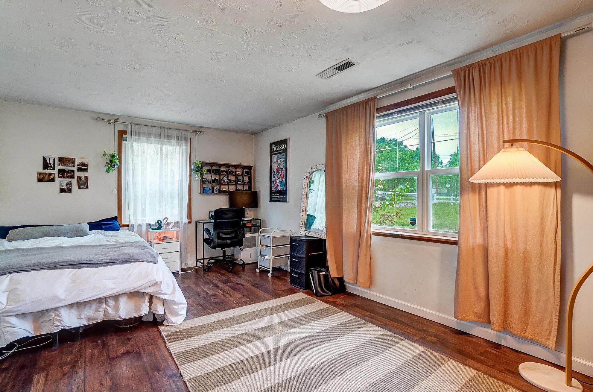 999 Hart Rd, Columbus OH  43223-3864 exterior