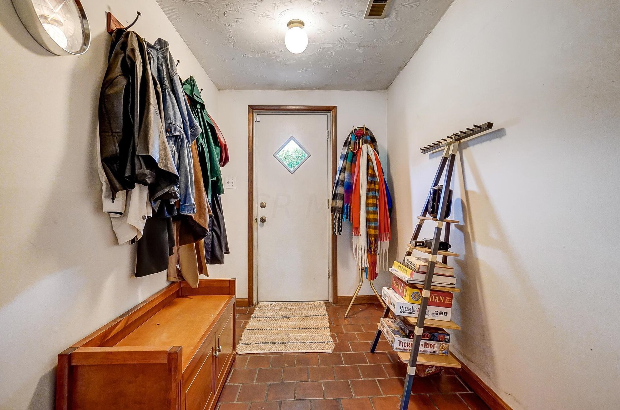 999 Hart Rd, Columbus OH  43223-3864 exterior