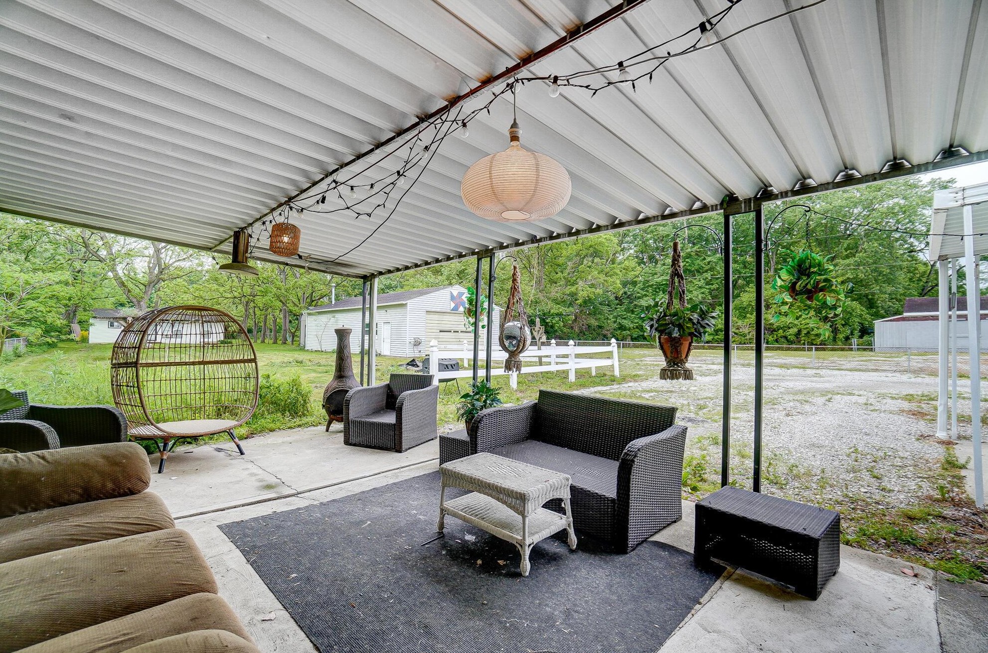 999 Hart Rd, Columbus OH  43223-3864 exterior