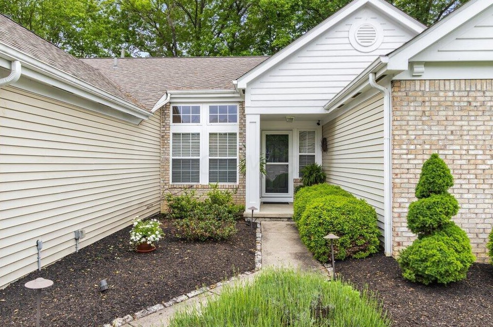 7627 Tullymore Dr, Dublin, OH 43016