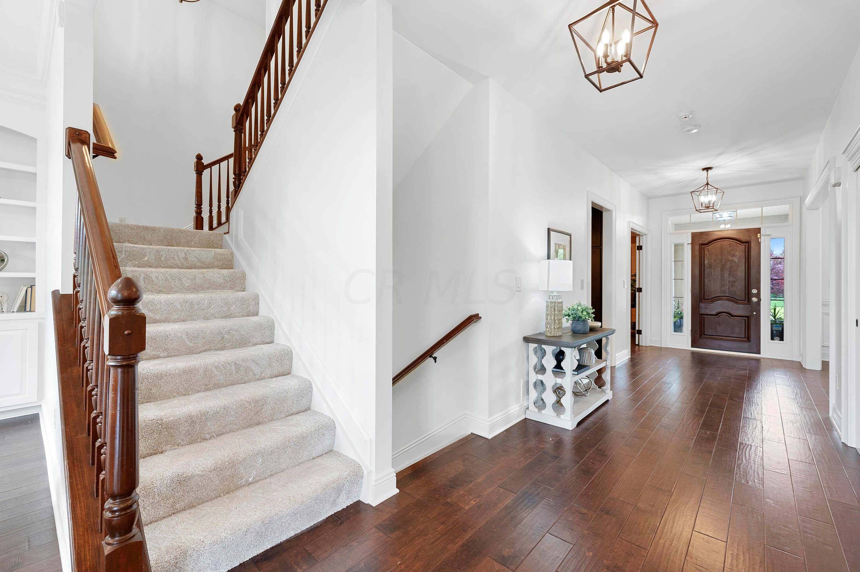 8127 Conine Dr, Dublin OH  exterior