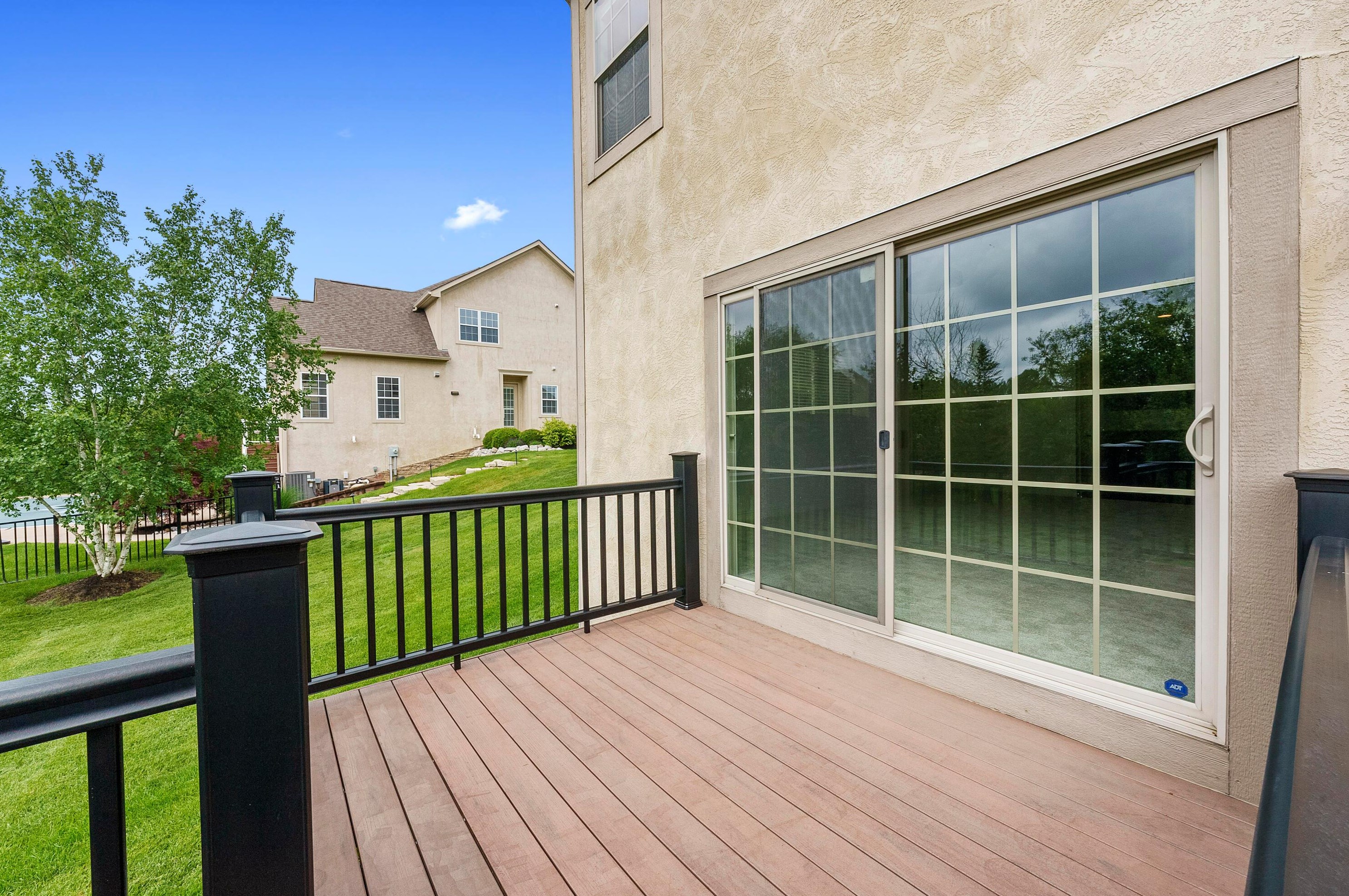 8127 Conine Dr, Dublin OH  exterior