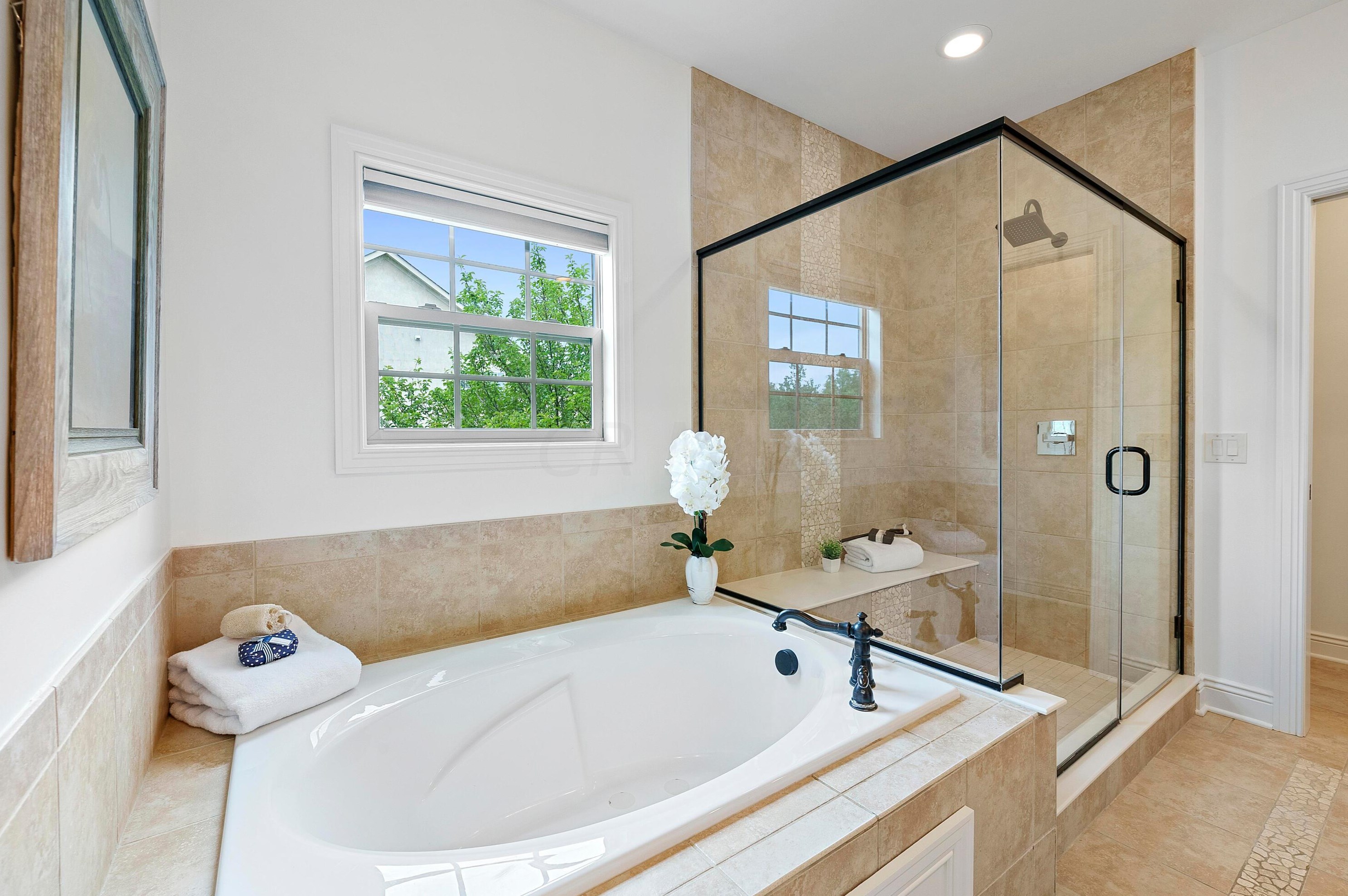 8127 Conine Dr, Dublin OH  exterior