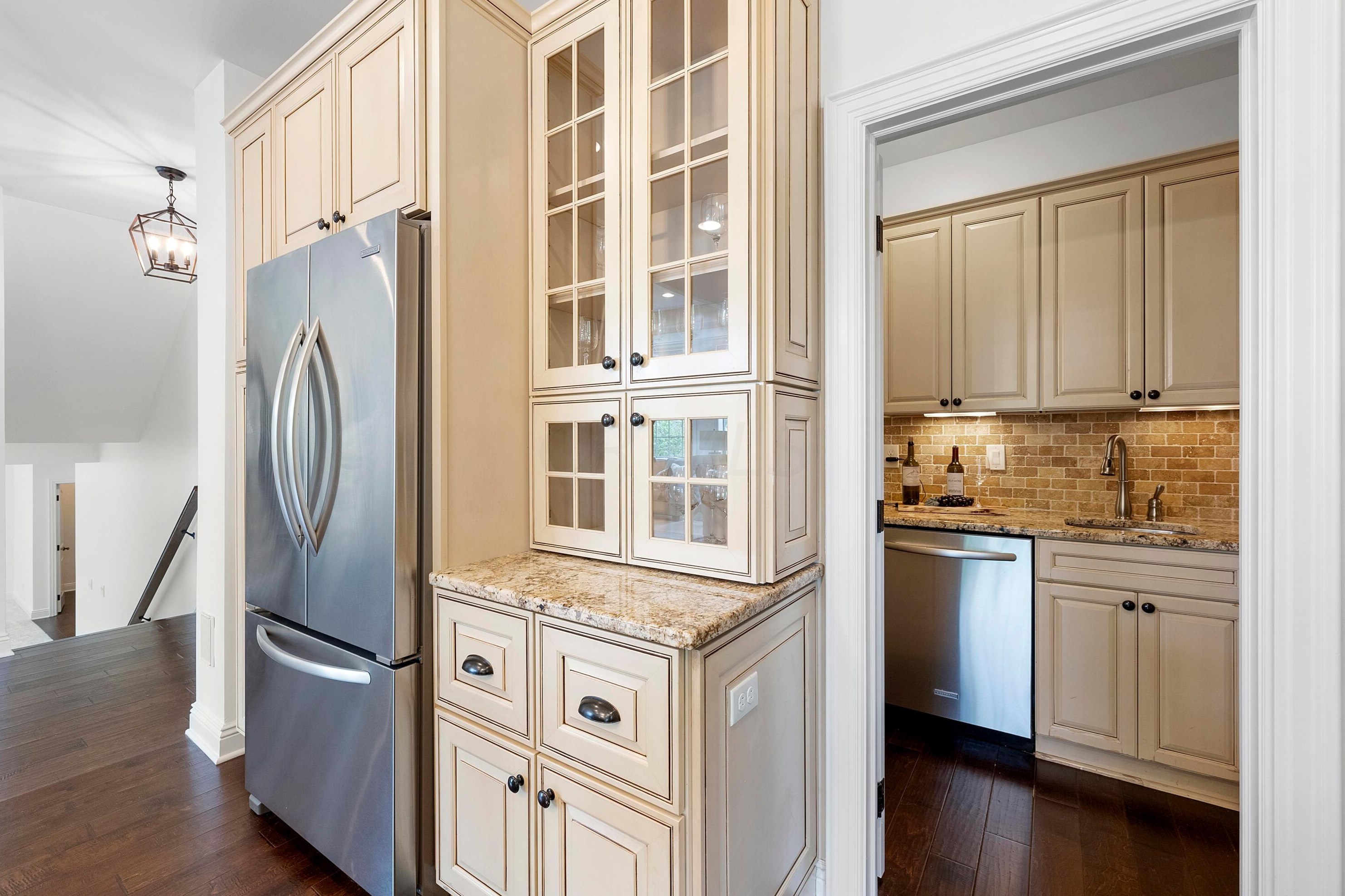 8127 Conine Dr, Dublin OH  exterior