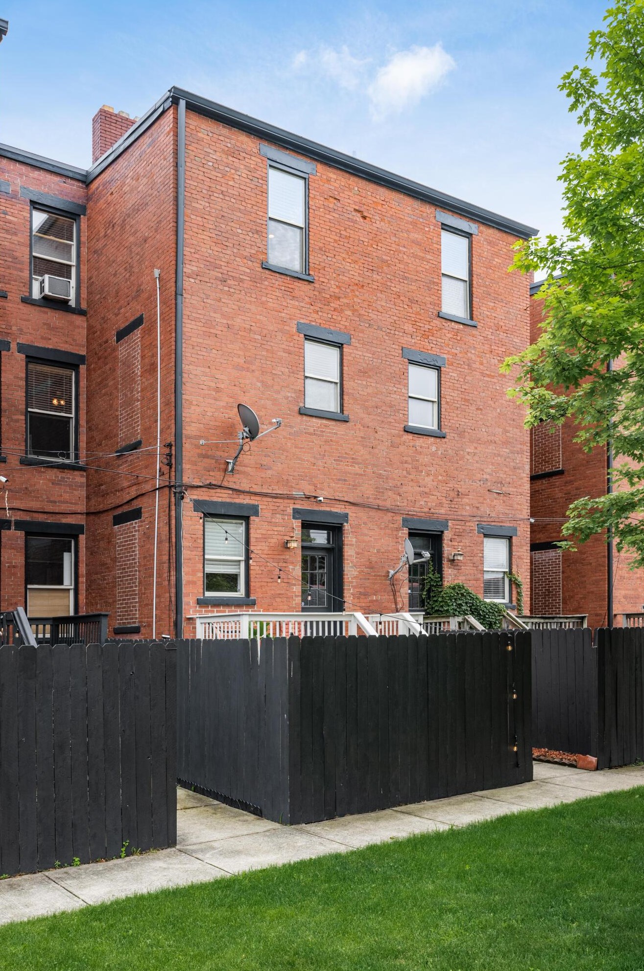 113 20 St, Columbus OH  43203-1504 exterior