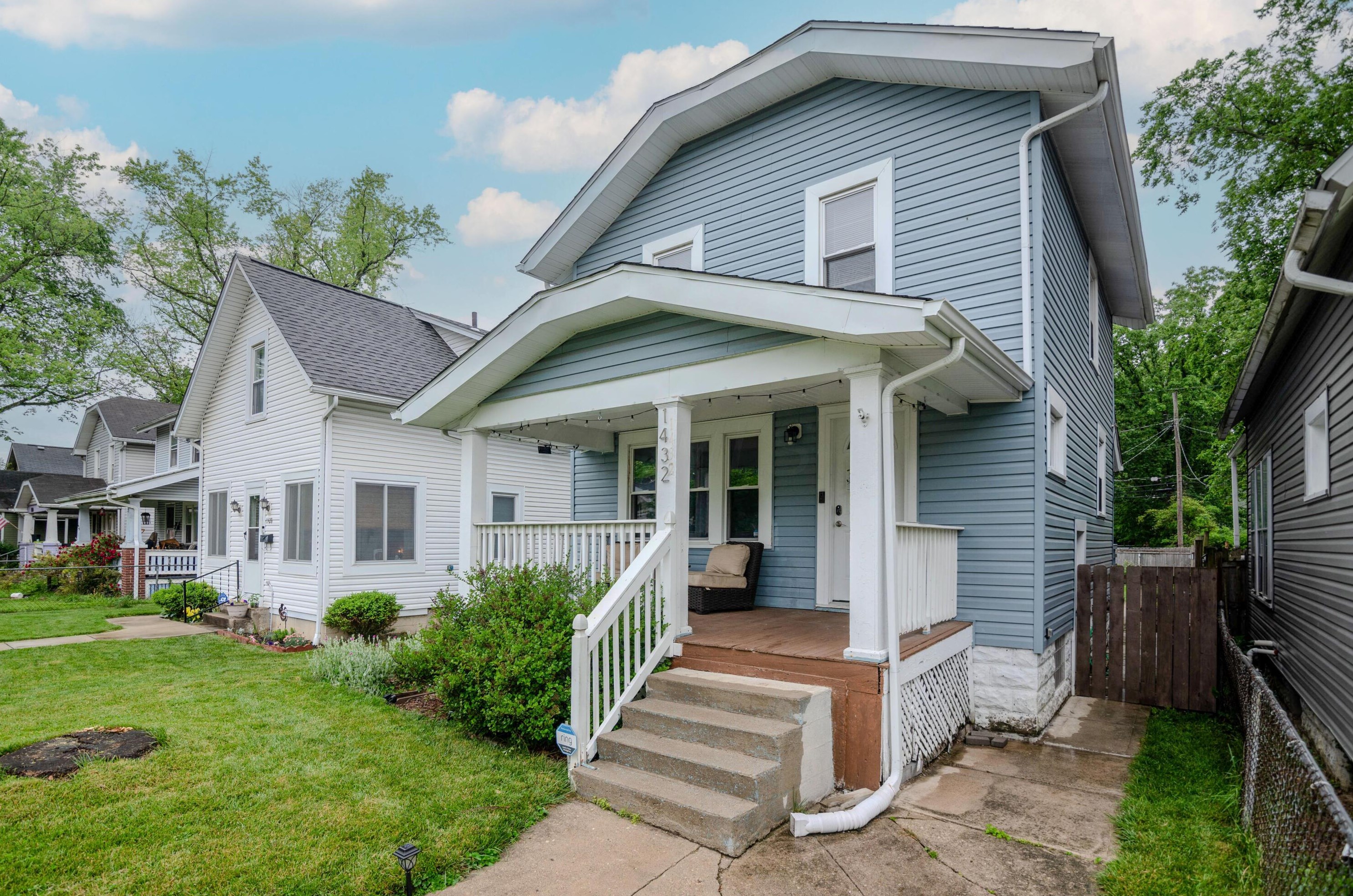 1432 Minnesota Ave, Columbus OH  43211-1441 exterior