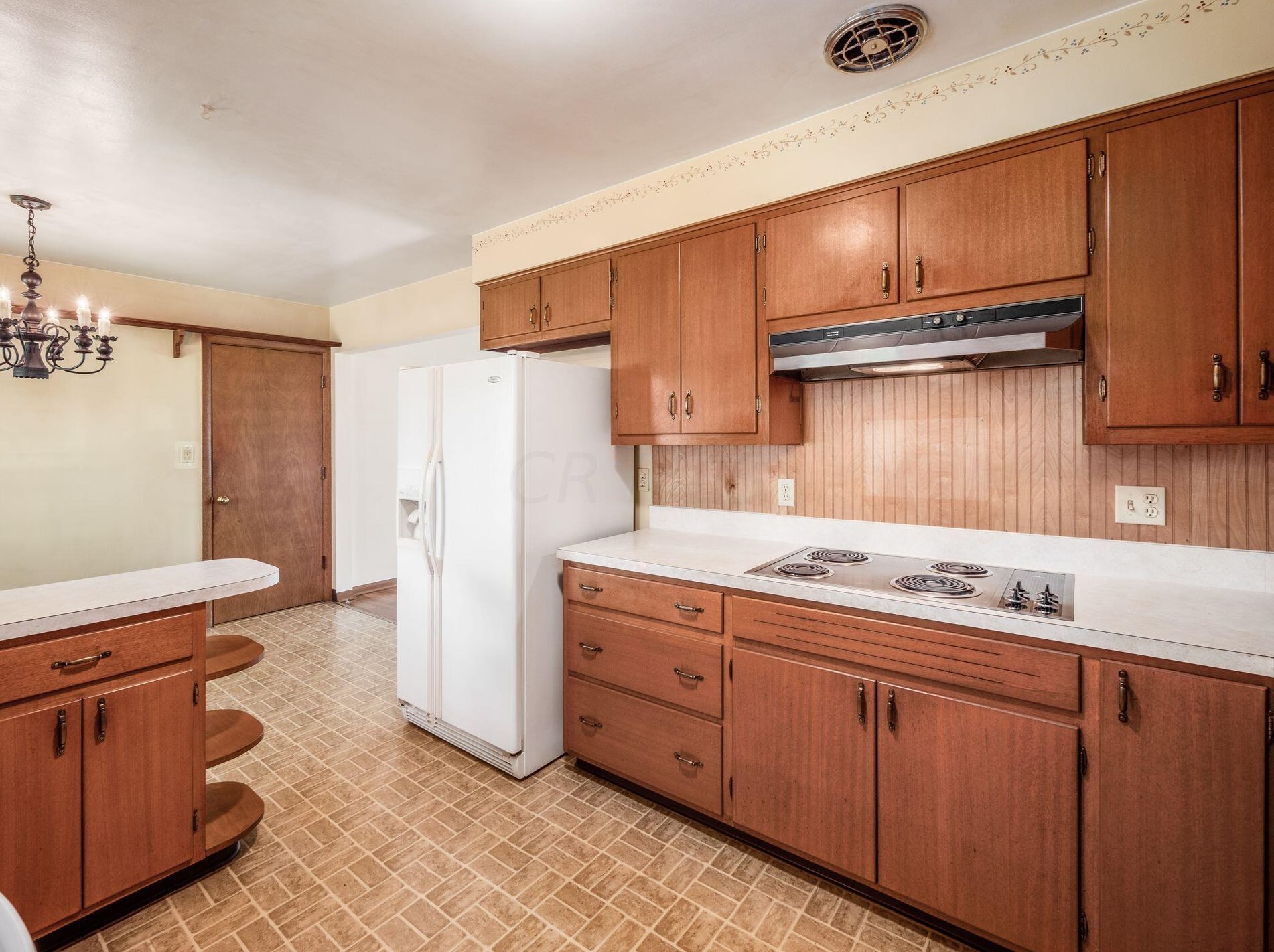 171 Maple Dr, Columbus OH 43228-1110 exterior