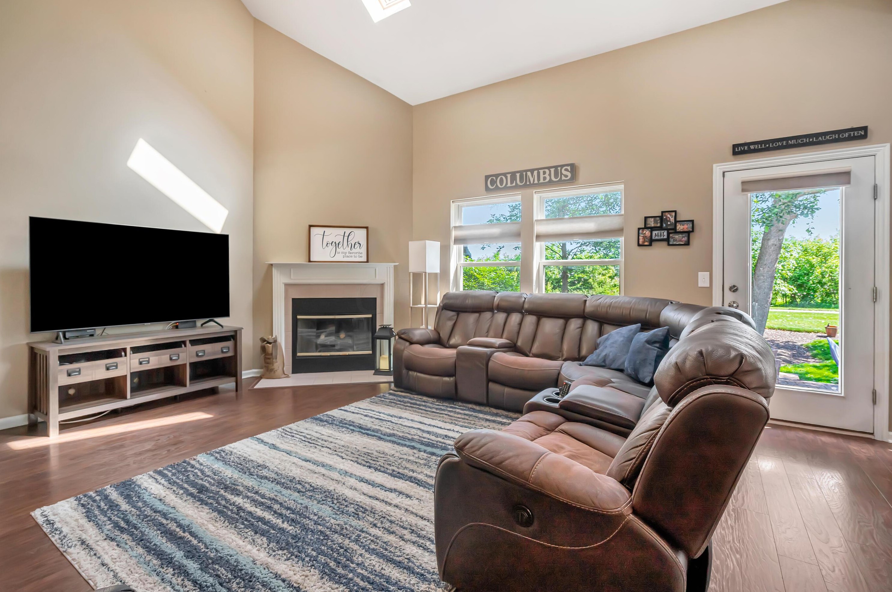 4686 Hoffman Farms Dr, Hilliard OH  43026-7324 exterior