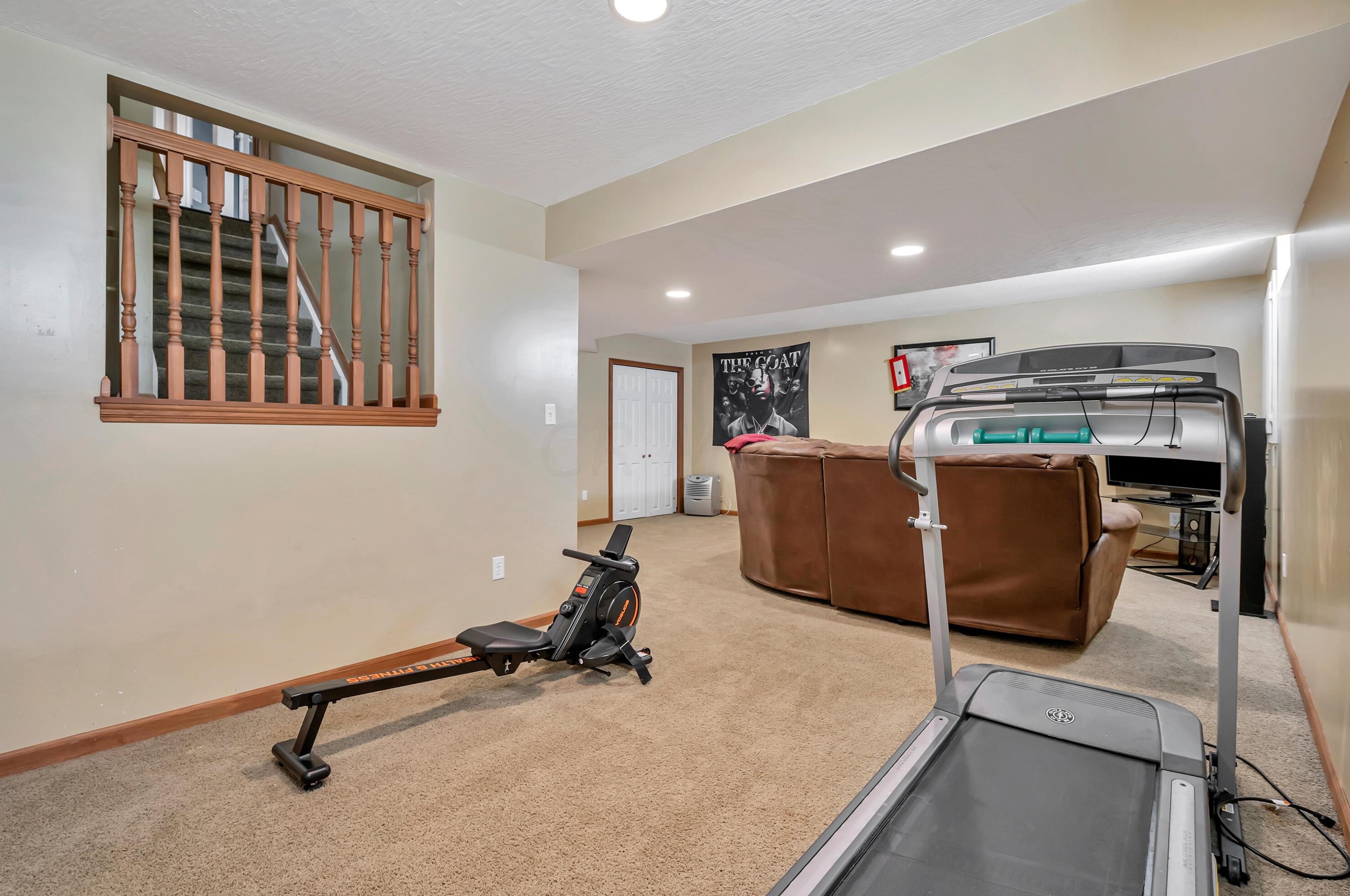 4686 Hoffman Farms Dr, Hilliard OH  43026-7324 exterior