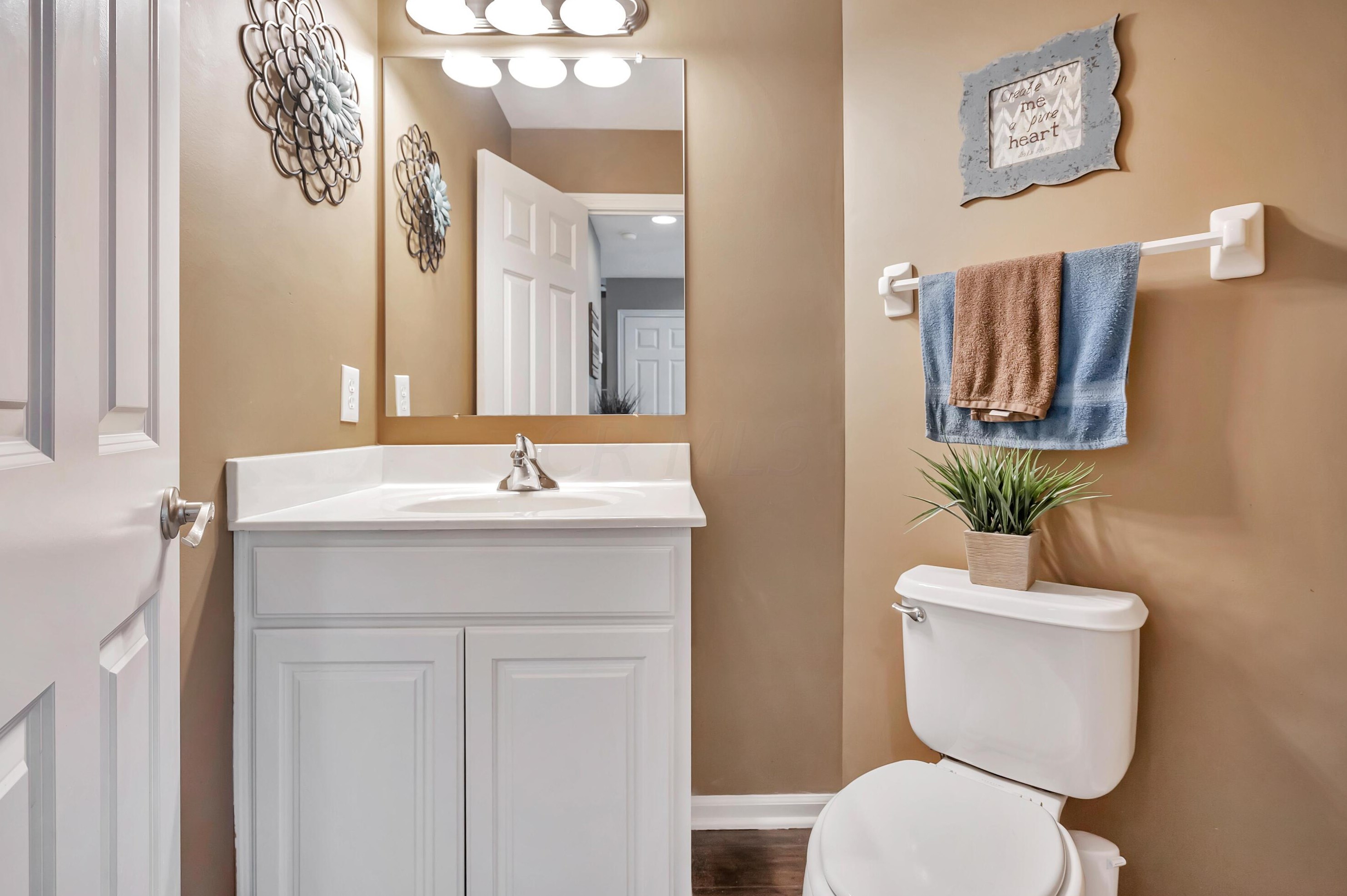 4686 Hoffman Farms Dr, Hilliard OH  43026-7324 exterior