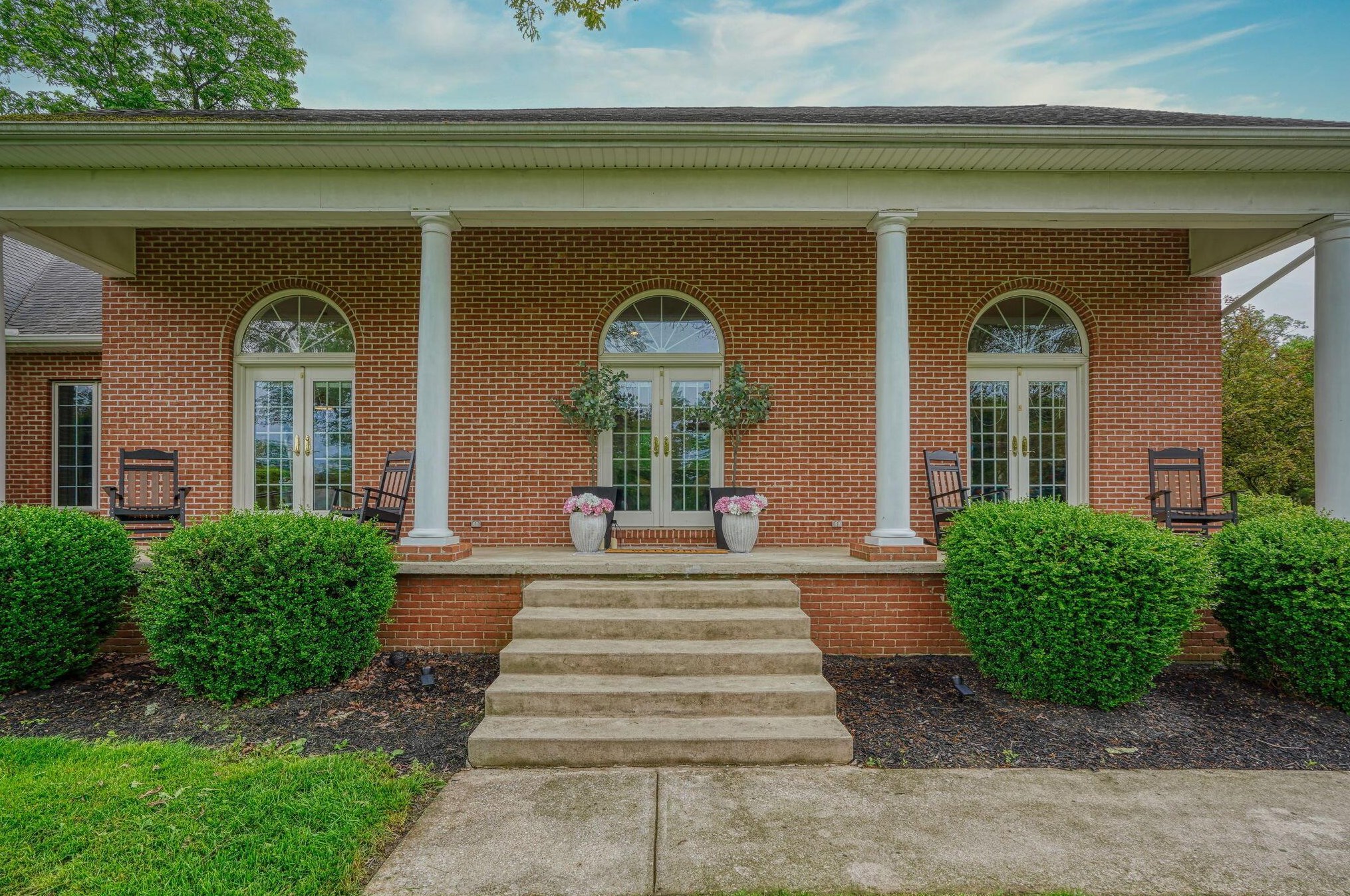186 Caitlin Dr, Chillicothe, OH 45601-7400