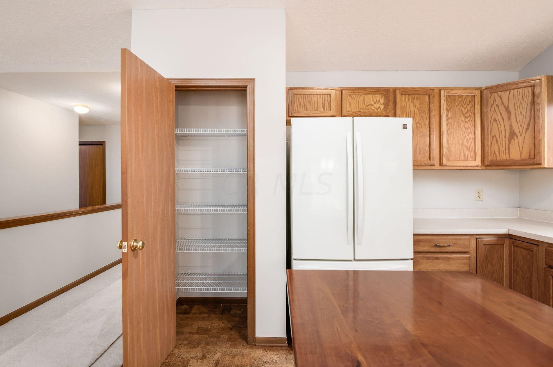 6156 Radekin Rd, Columbus OH 43232-2948 exterior