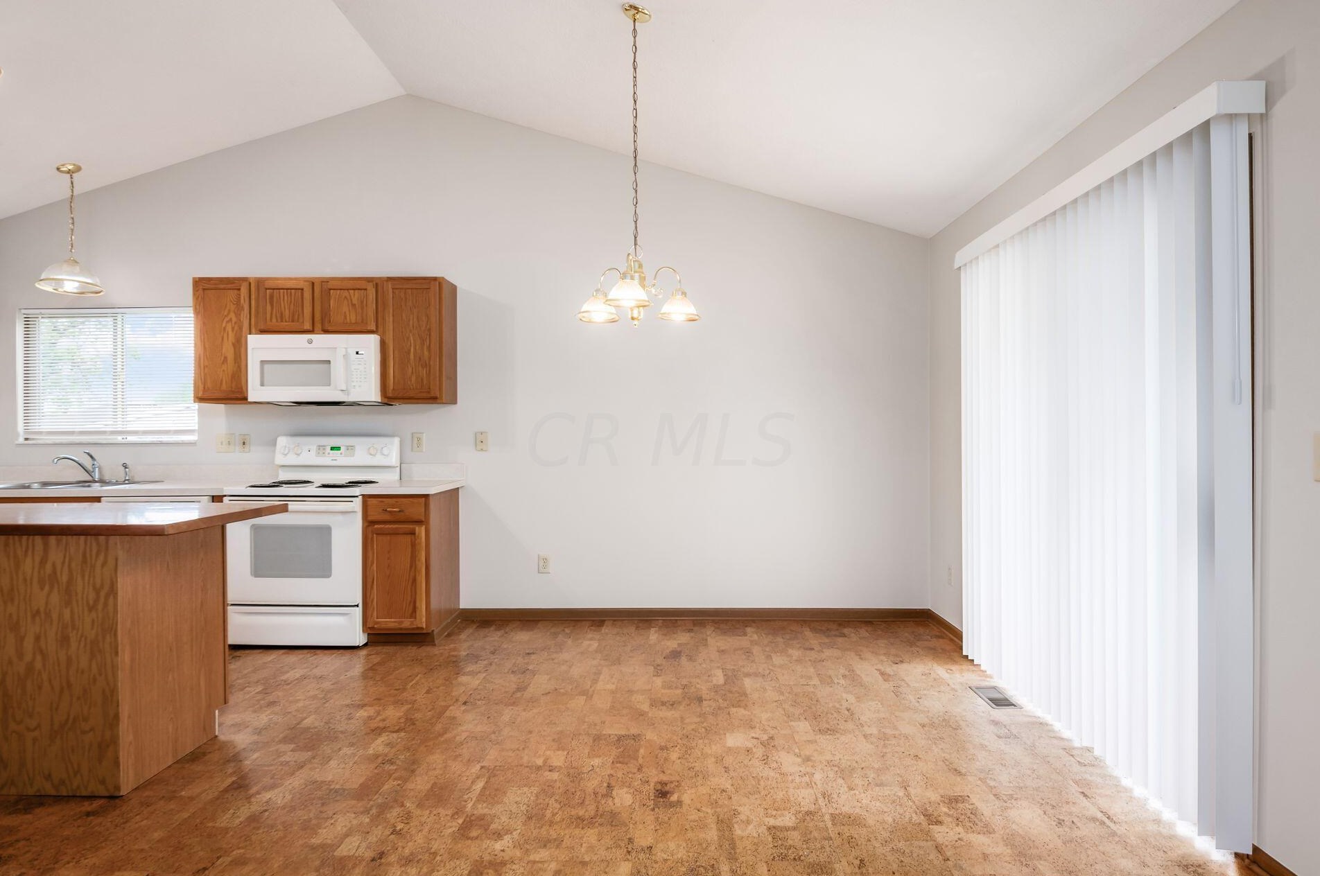 6156 Radekin Rd, Columbus OH 43232-2948 exterior