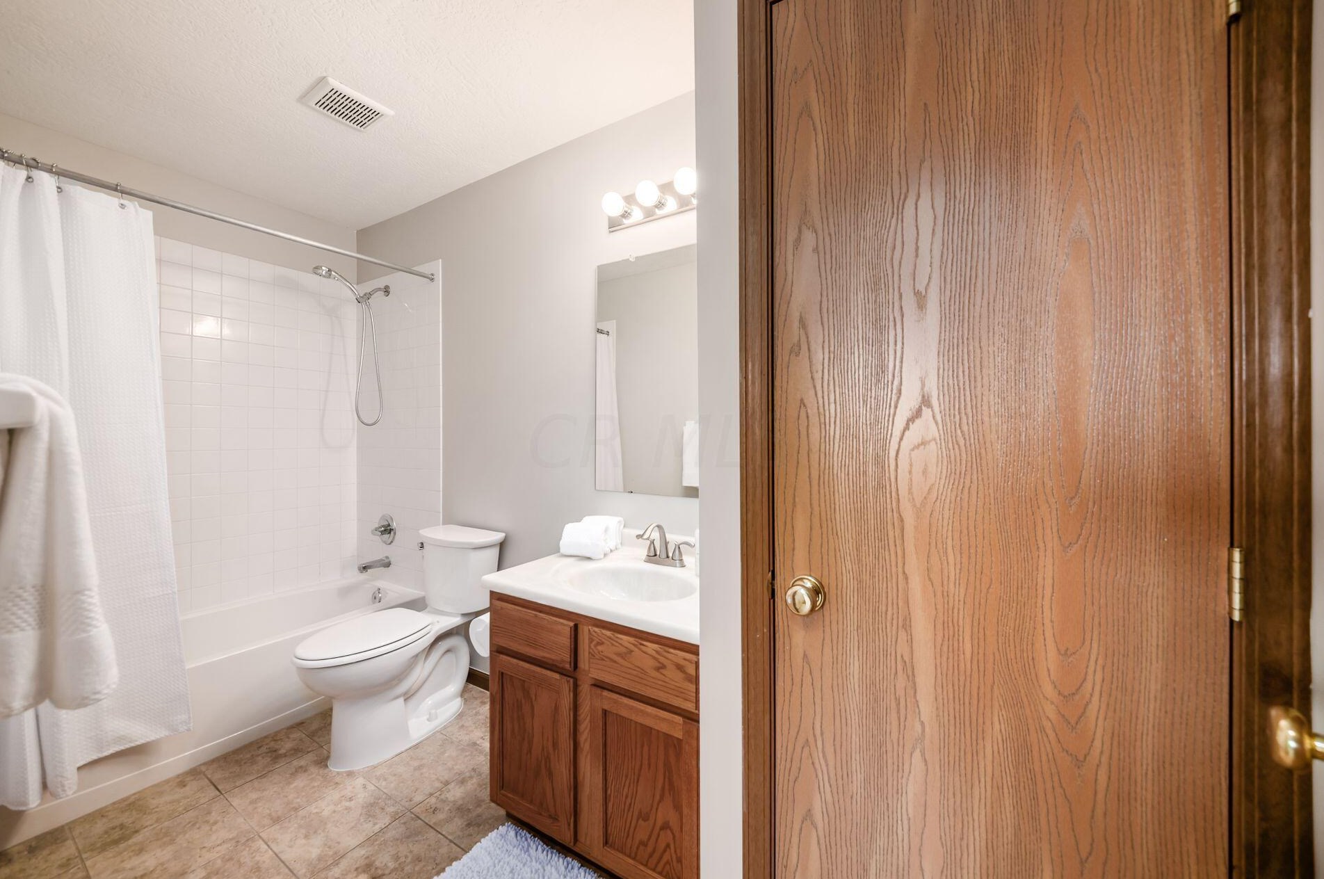 6156 Radekin Rd, Columbus OH 43232-2948 exterior