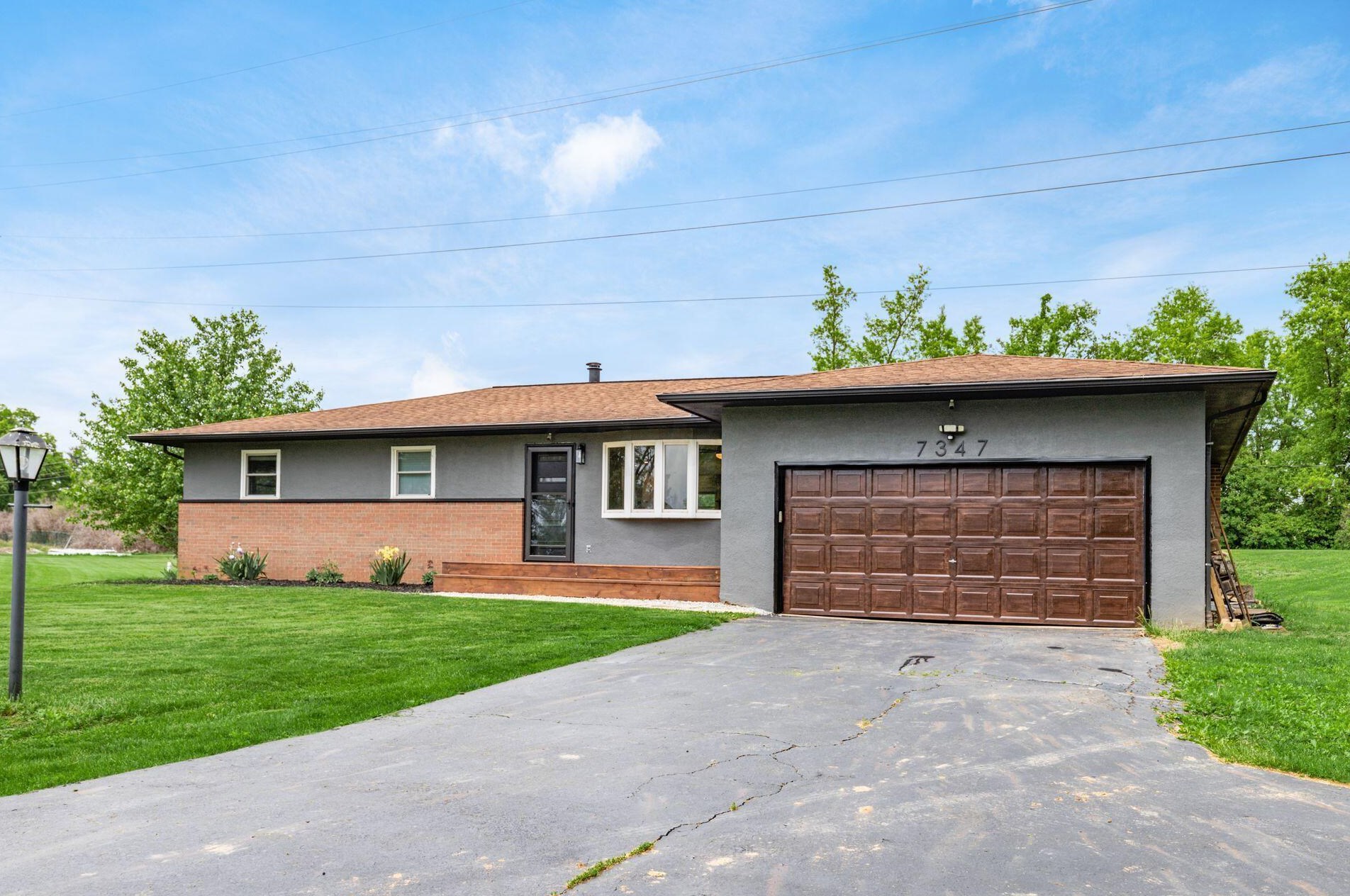 7347 Monica Ct, Westerville, OH 43082-8807