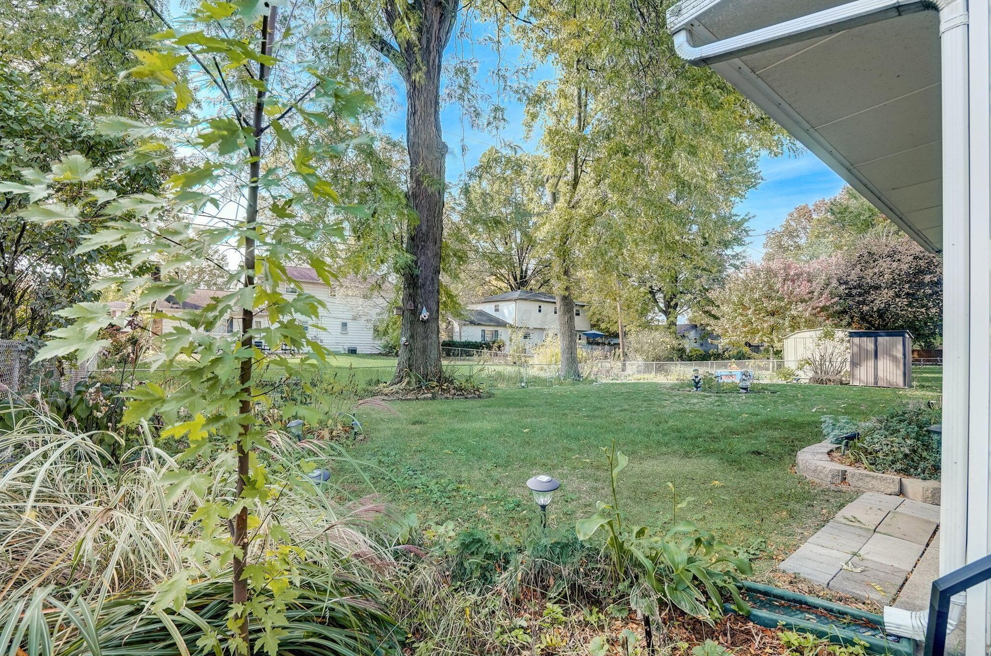 1725 Ivyhill Loop, Columbus OH 43229-5223 exterior