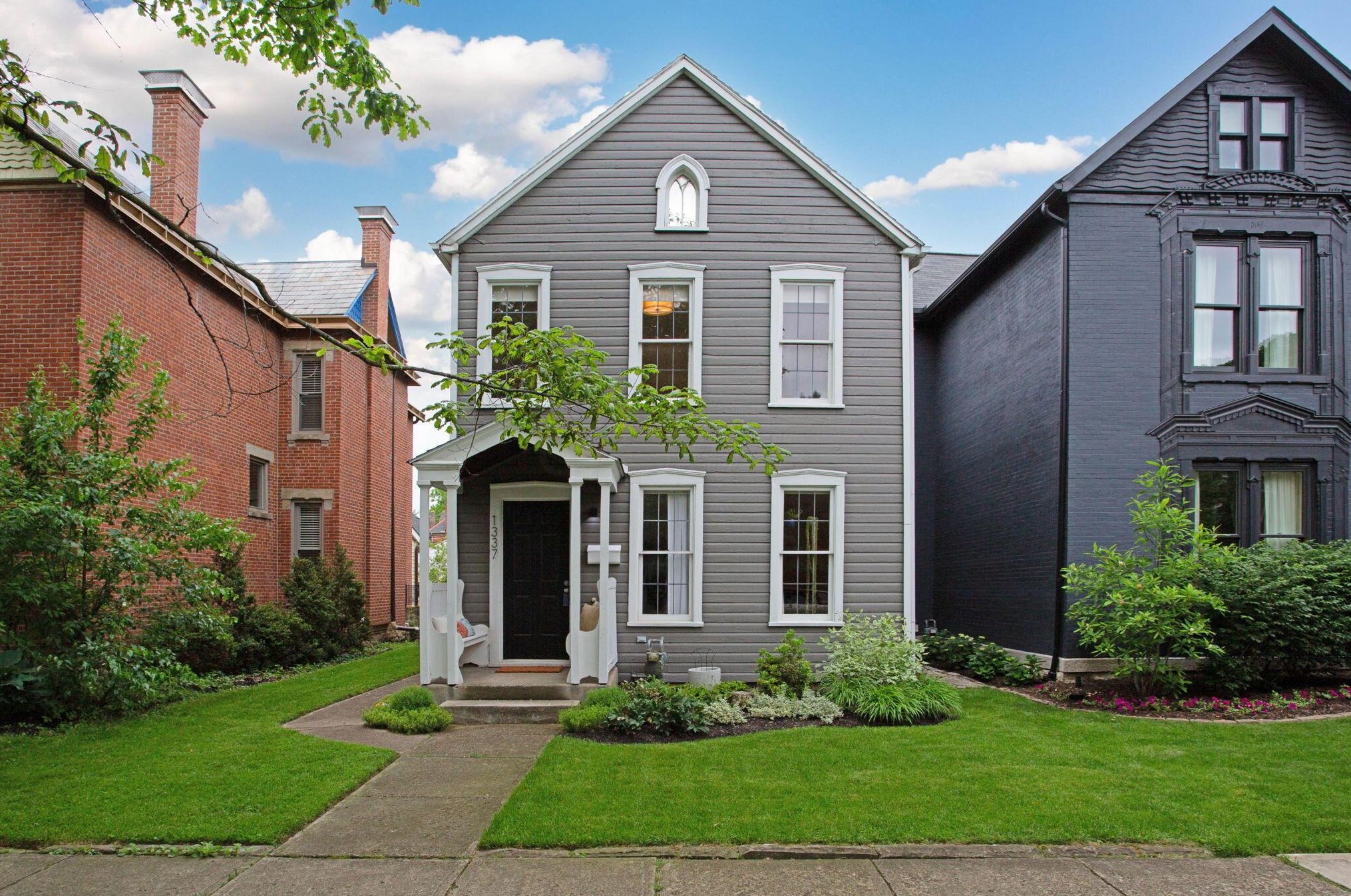 1337 Hunter Ave, Columbus, OH 43201-2772