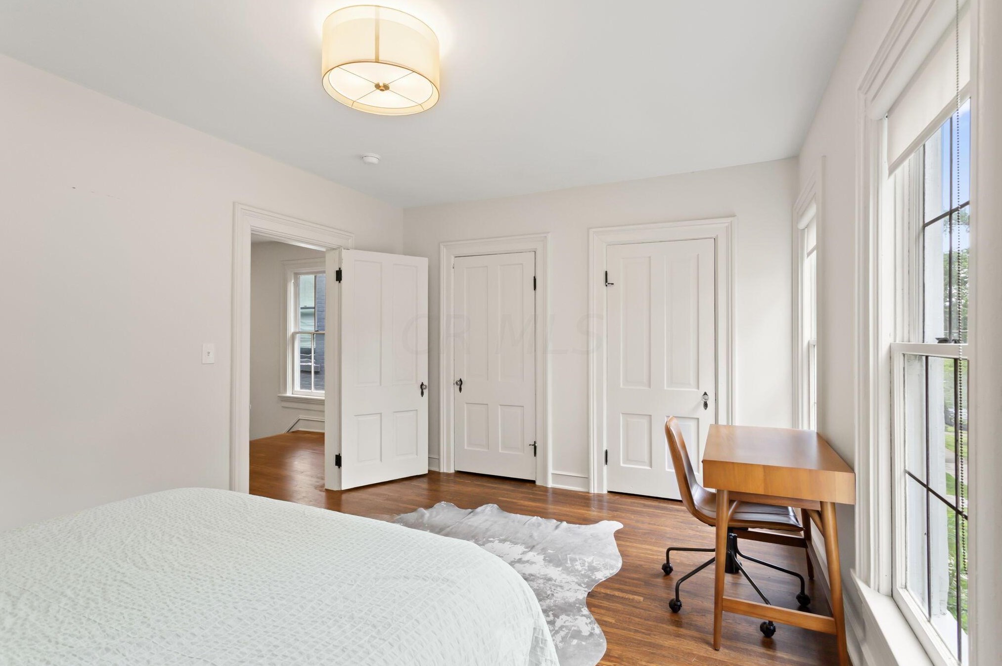 1337 Hunter Ave, Columbus OH 43201-2773 exterior