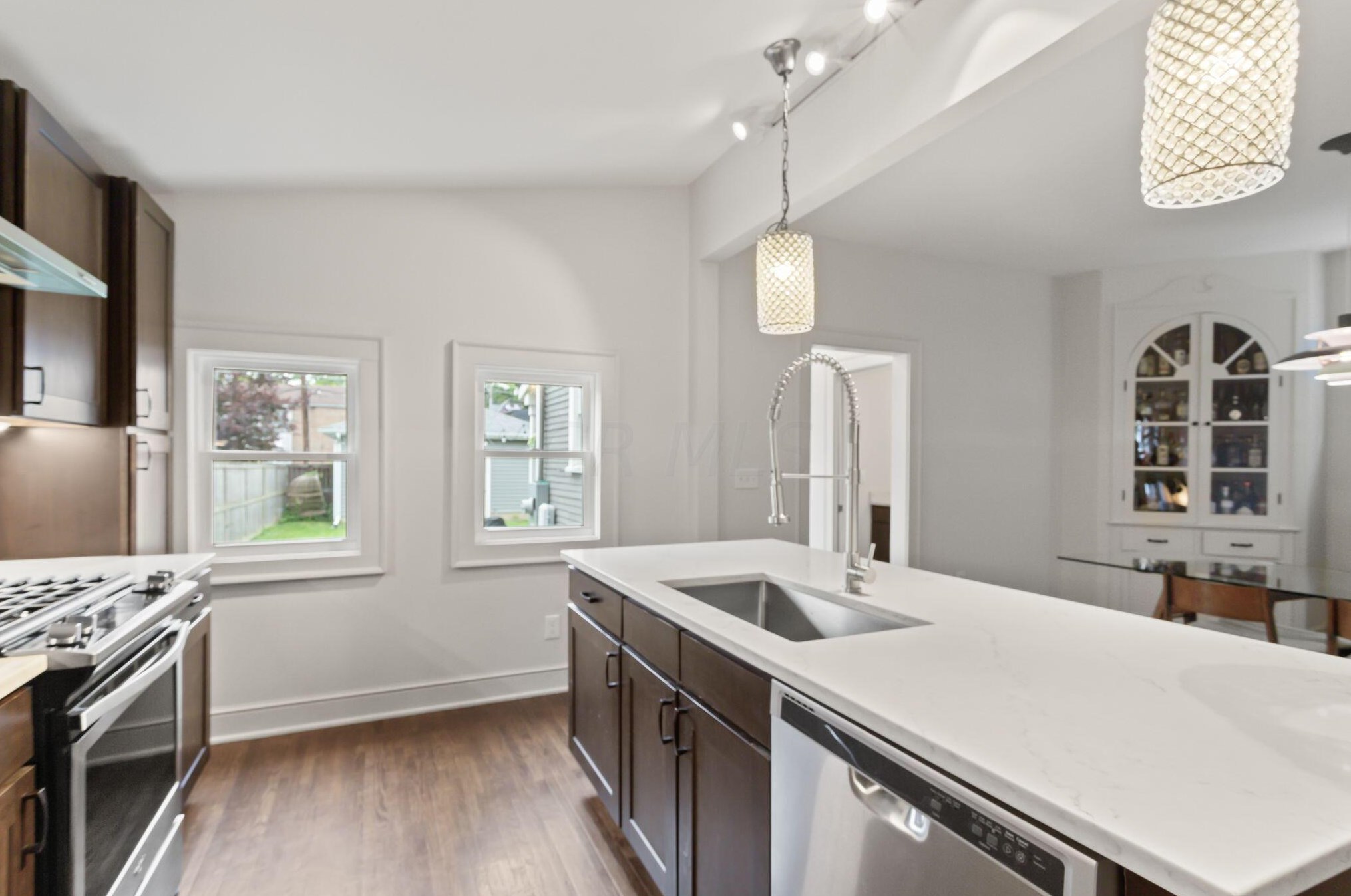 1337 Hunter Ave, Columbus OH 43201-2773 exterior