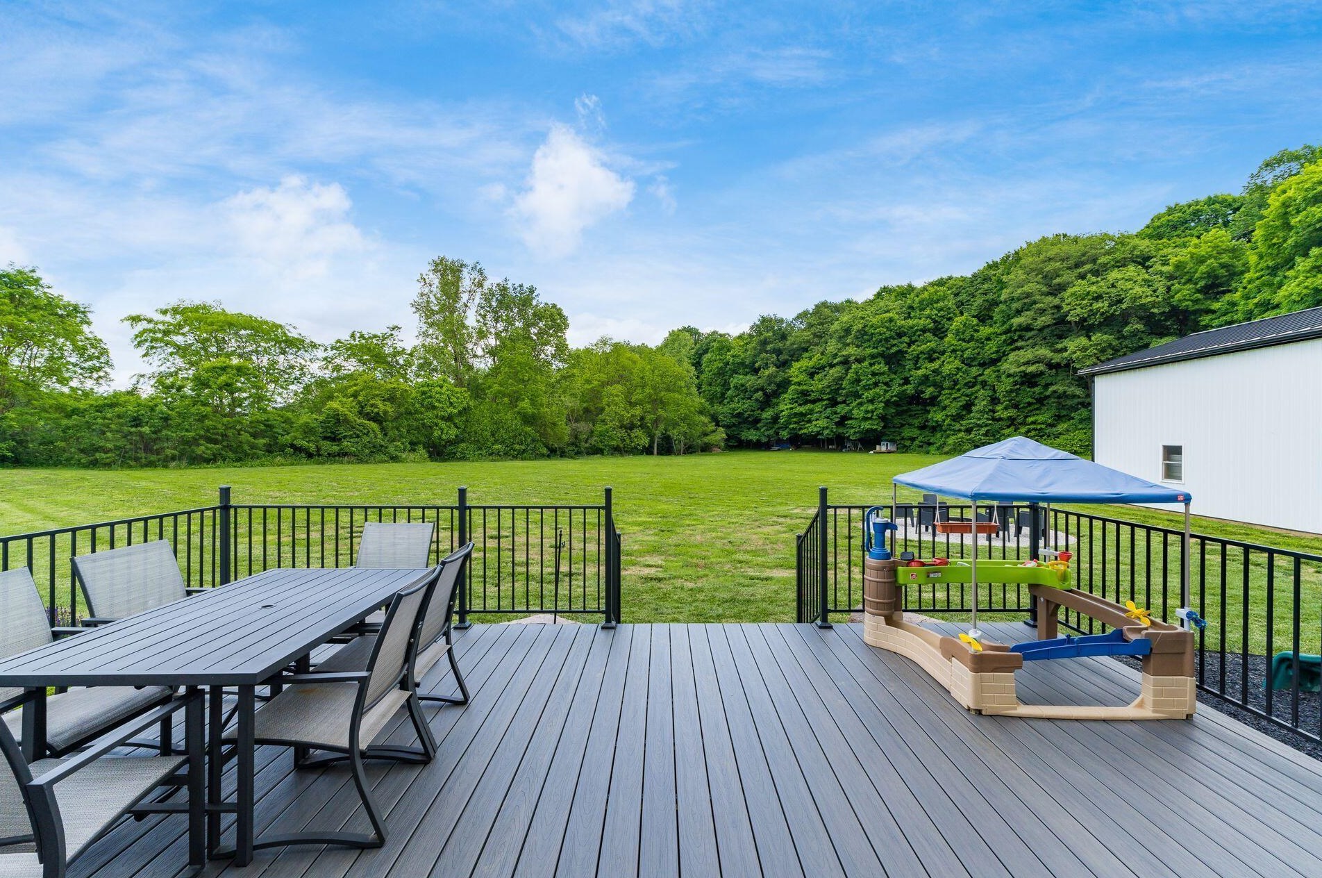 4644 Wilson Rd, Lancaster OH 43130-9557 exterior