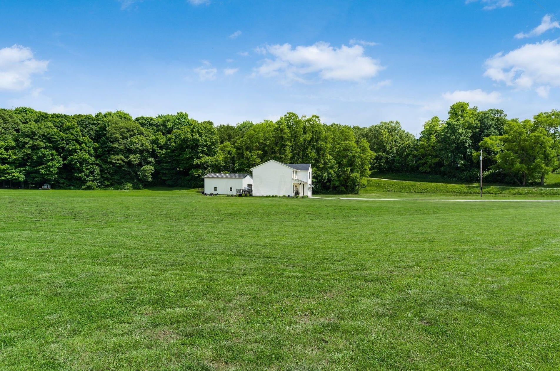 4644 Wilson Rd, Lancaster OH 43130-9557 exterior