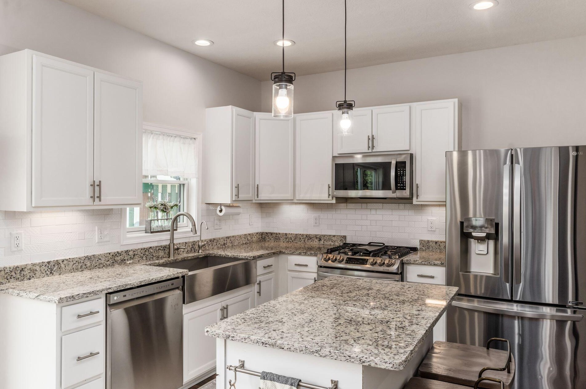 4644 Wilson Rd, Lancaster OH 43130-9557 exterior