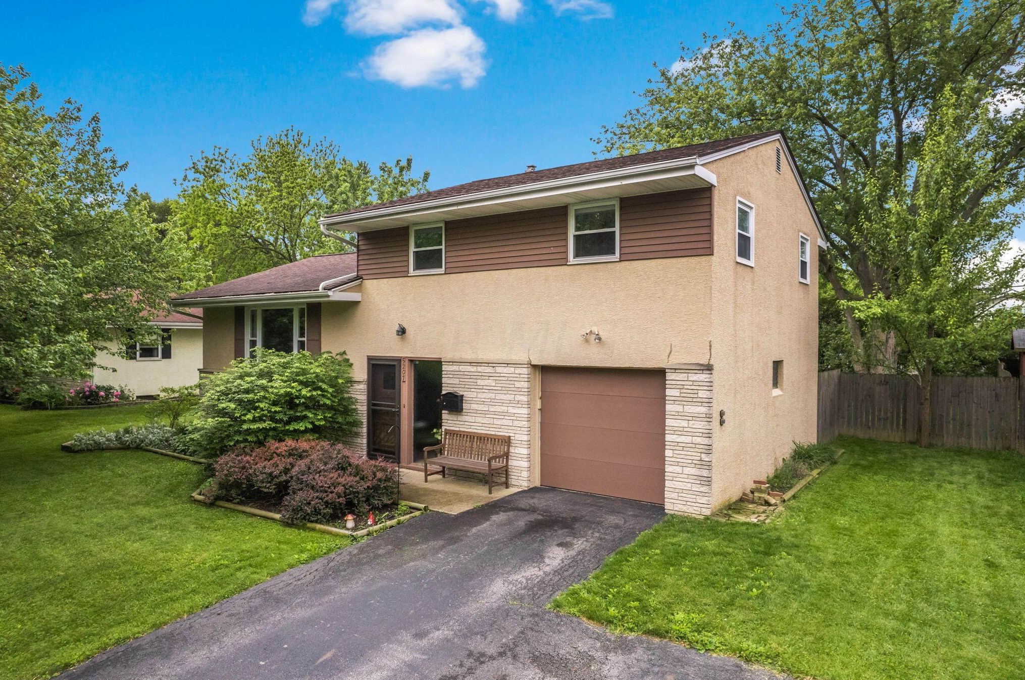 5207 Heritage Ln, Hilliard, OH 43026-1718