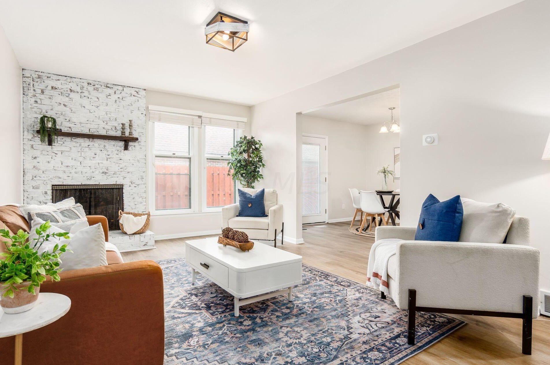 1535 Sandringham Ct, Columbus OH  43220-3834 exterior