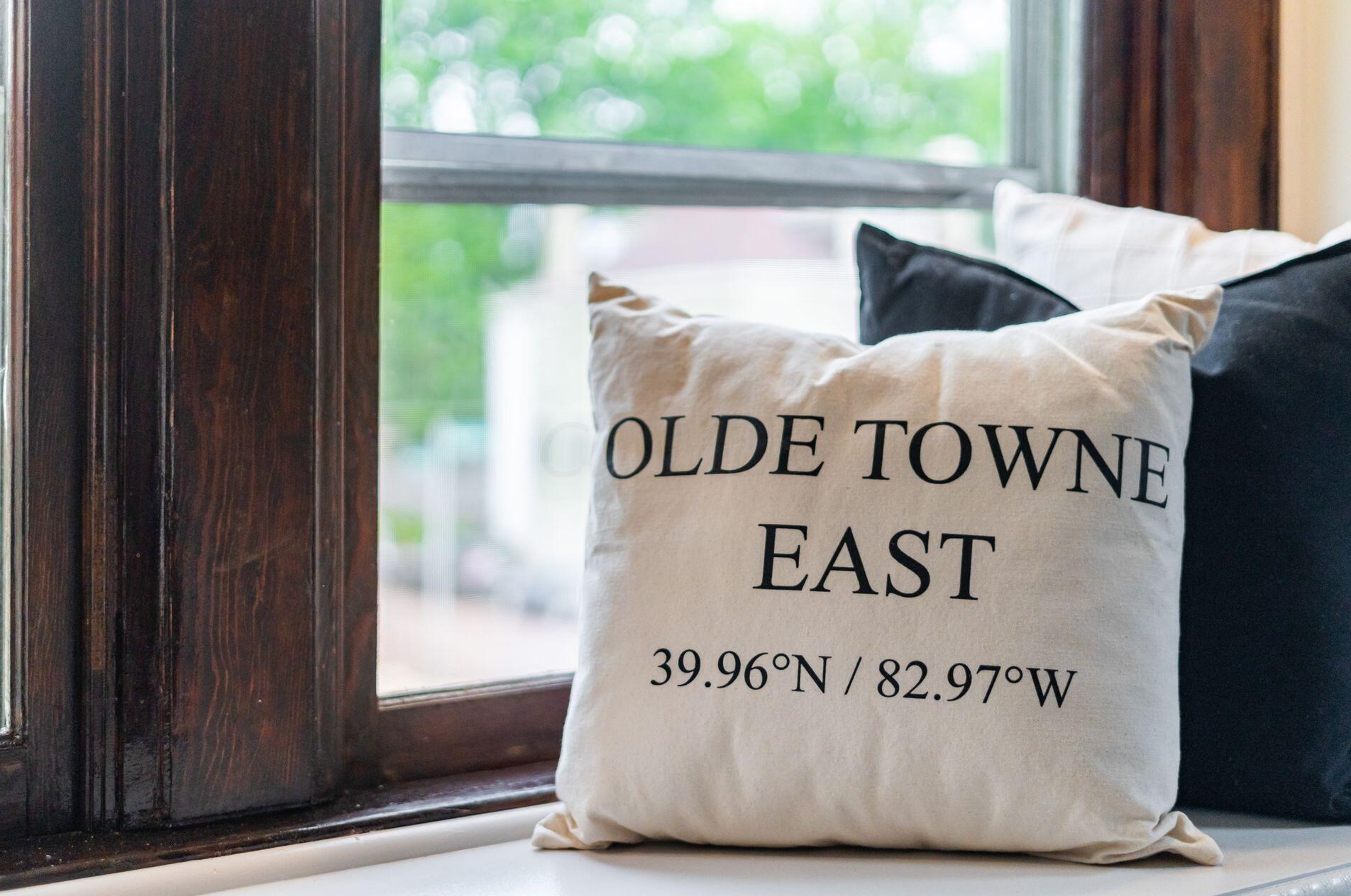 1663 Bryden Rd, Columbus OH  43205-2121 exterior