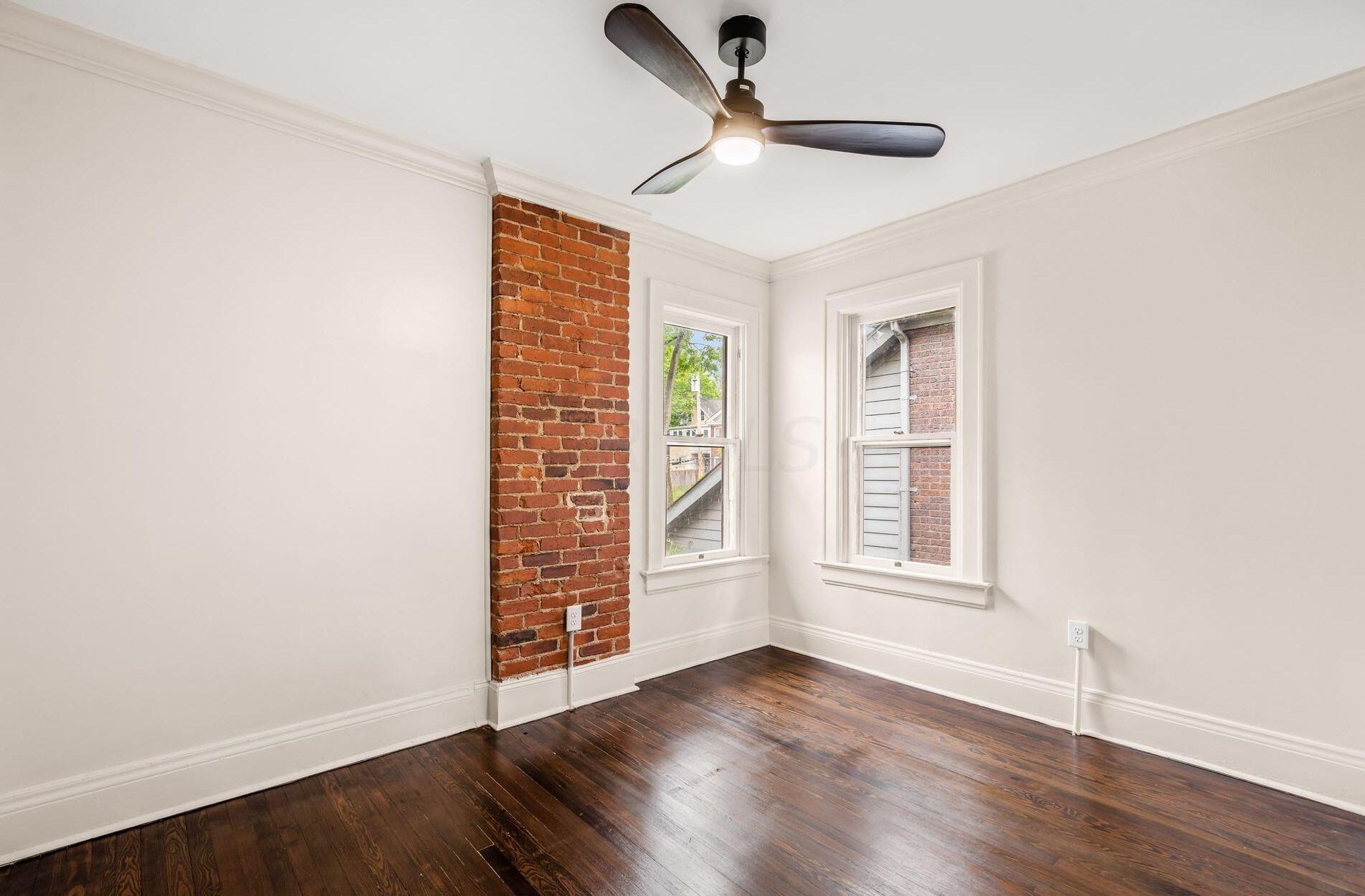 1663 Bryden Rd, Columbus OH  43205-2121 exterior