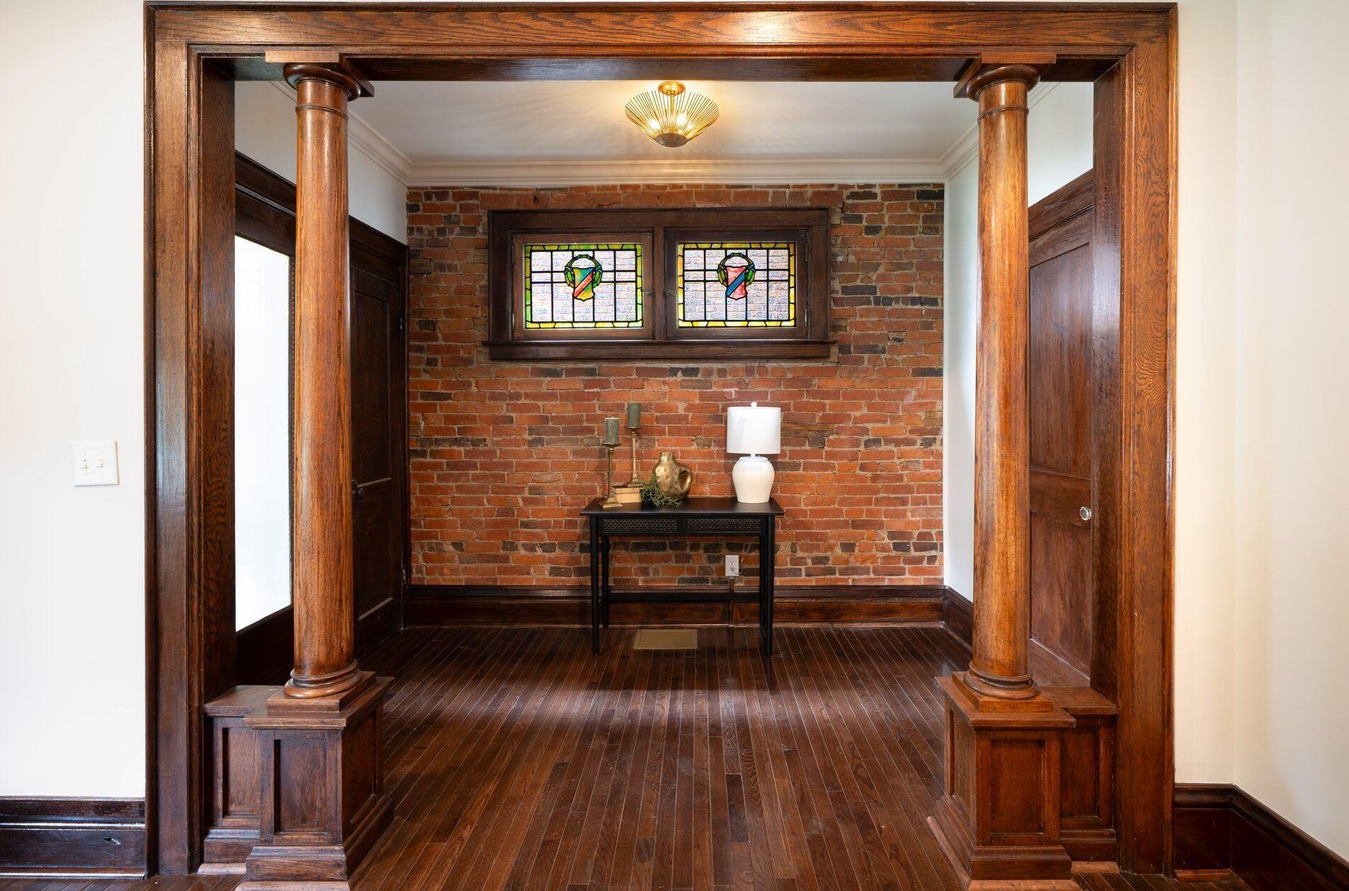 1663 Bryden Rd, Columbus OH  43205-2121 exterior