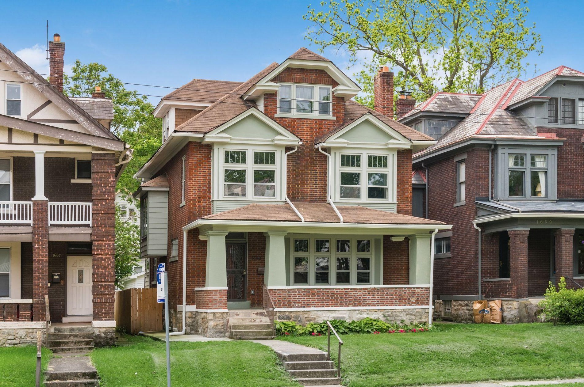 1663 Bryden Rd, Columbus OH  43205-2121 exterior