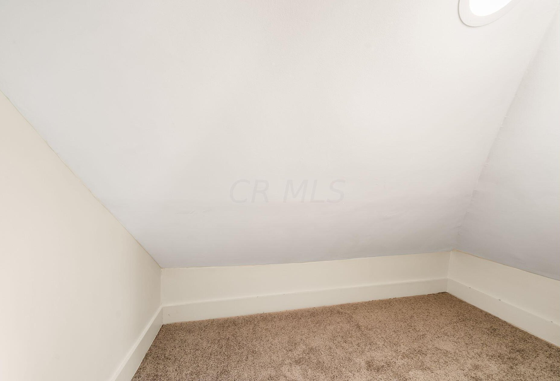 1663 Bryden Rd, Columbus OH  43205-2121 exterior