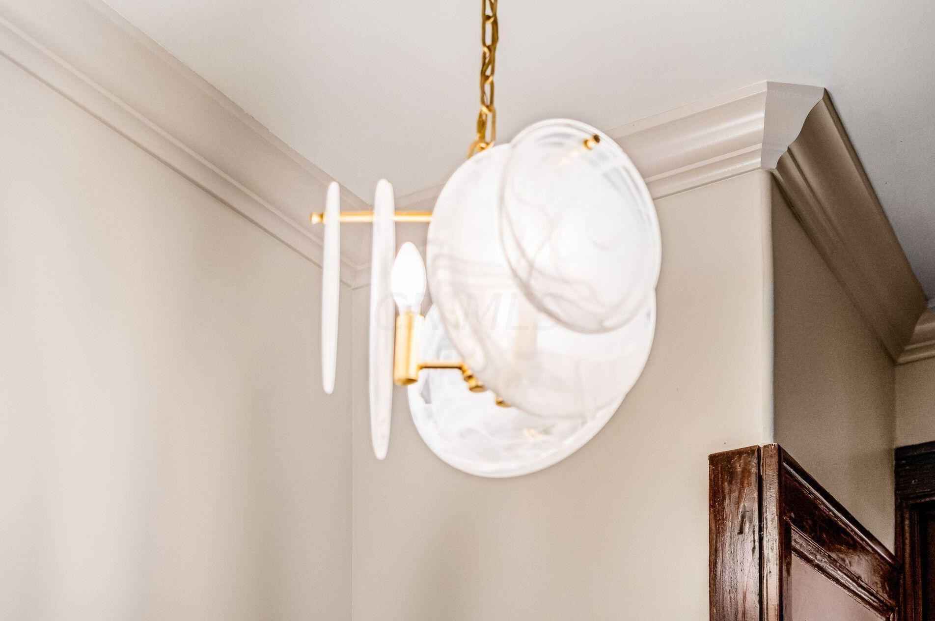 1663 Bryden Rd, Columbus OH  43205-2121 exterior