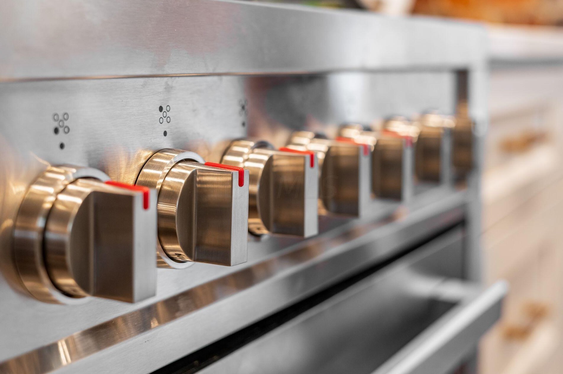 1663 Bryden Rd, Columbus OH  43205-2121 exterior