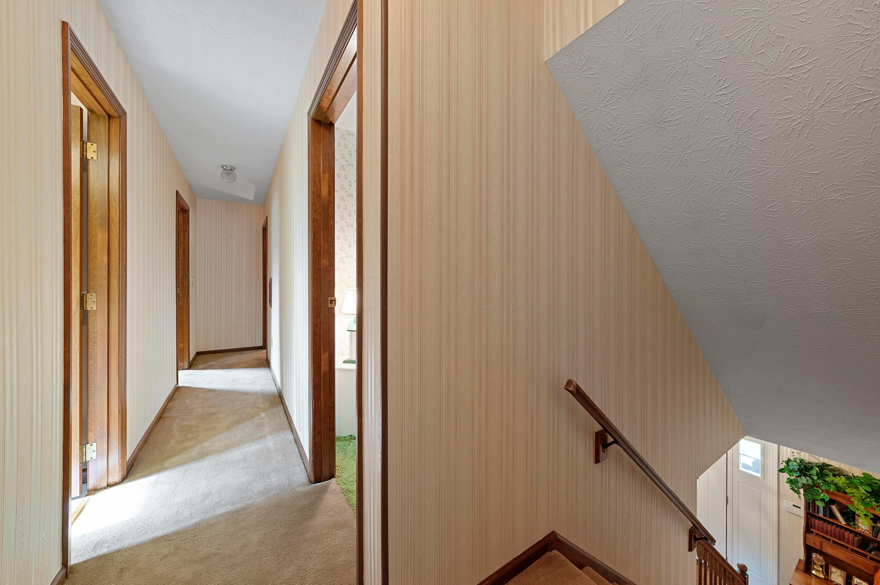 1810 Scott Glen Ct, Columbus OH exterior