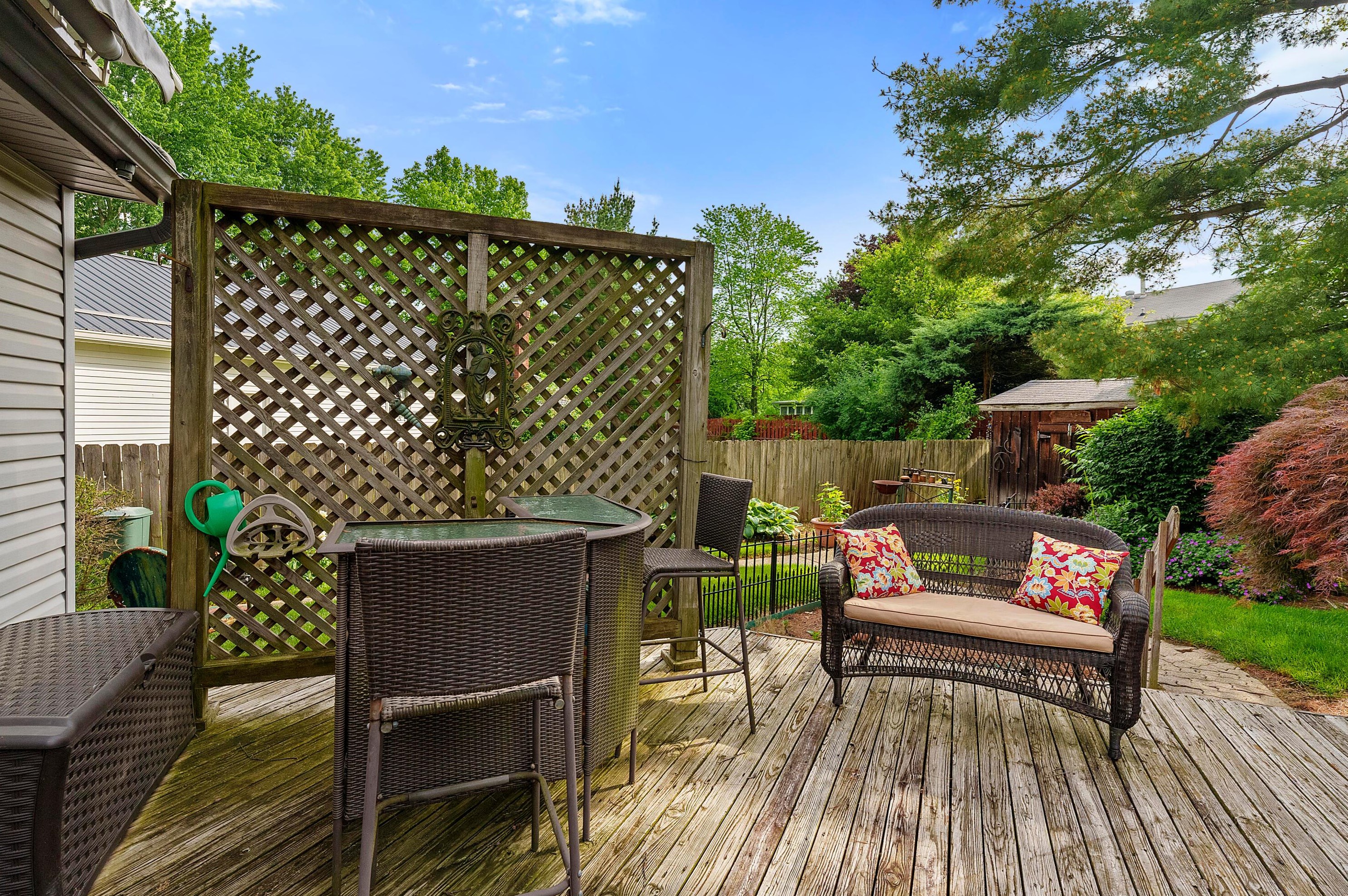 1810 Scott Glen Ct, Columbus OH exterior