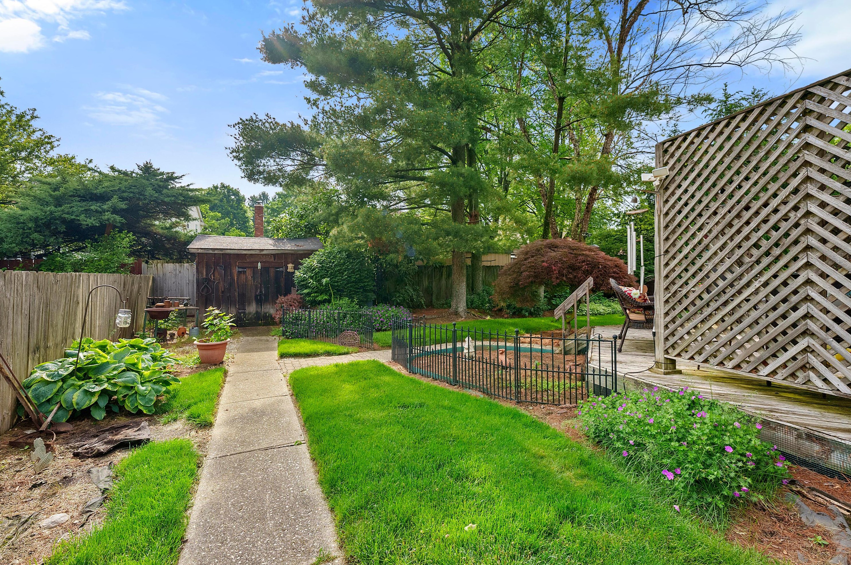 1810 Scott Glen Ct, Columbus OH exterior