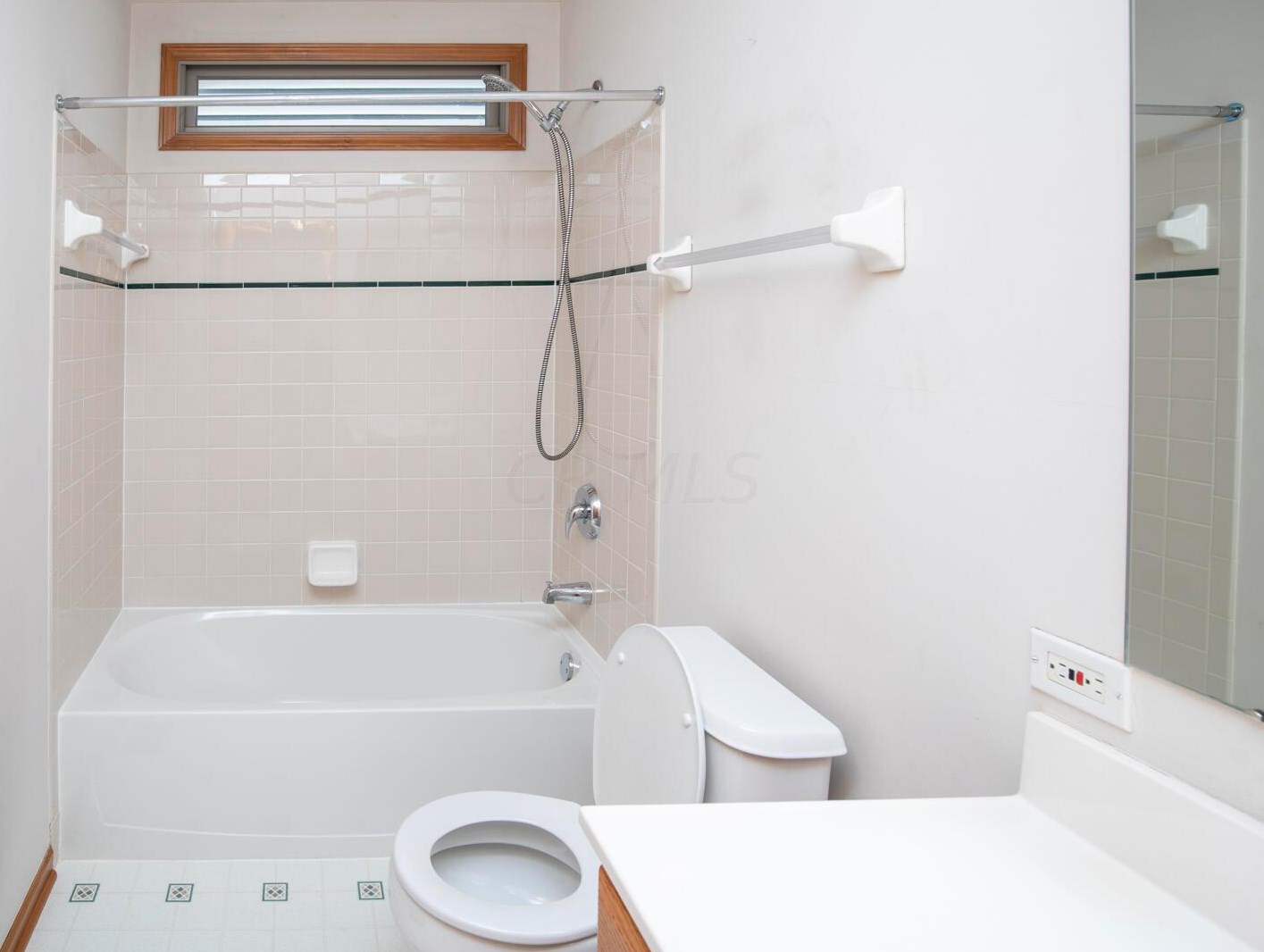 3503 Blendon Bnd Way, Columbus OH 43231-4995 exterior