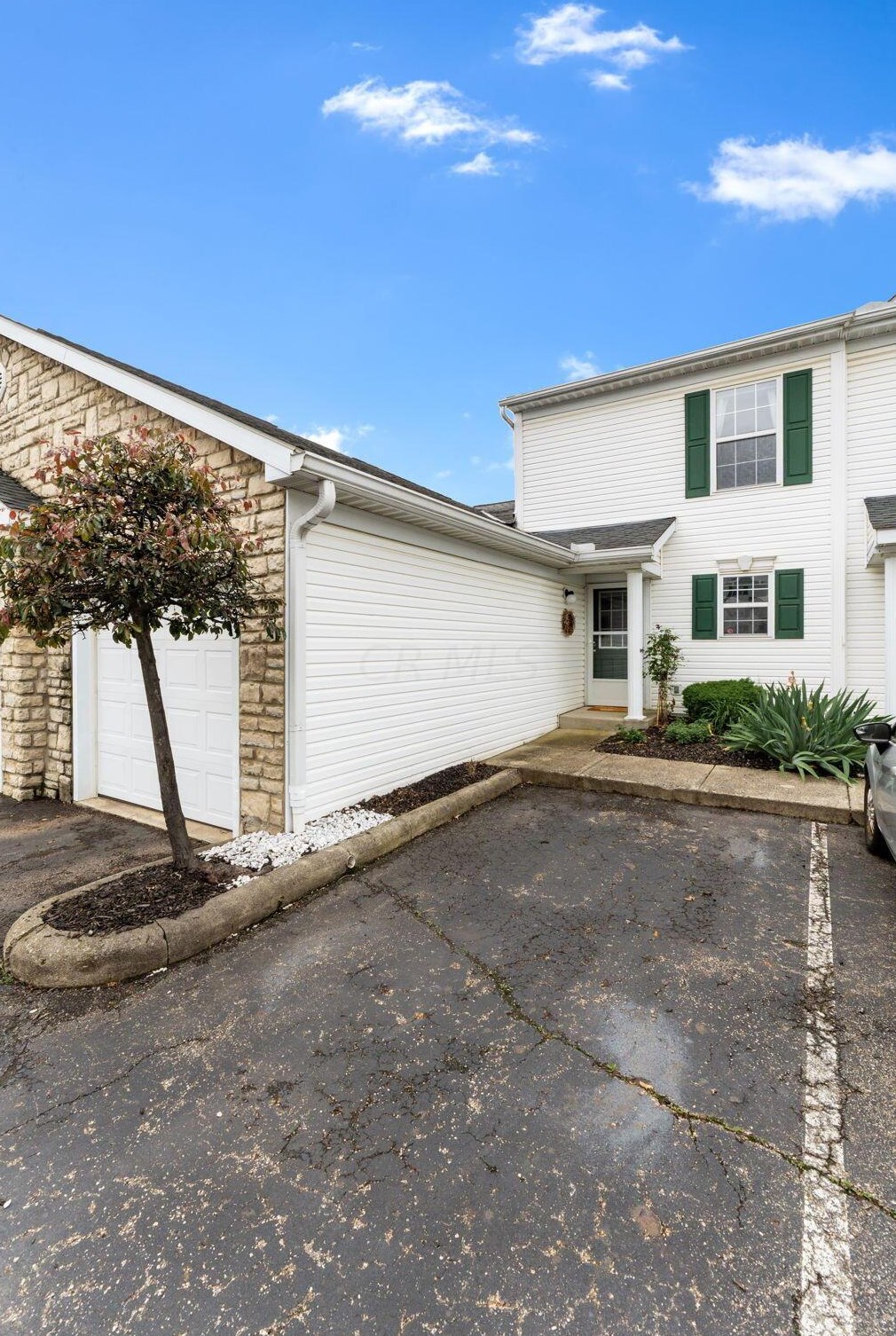 1993 Hoadley Dr, Columbus, OH 43228-6489