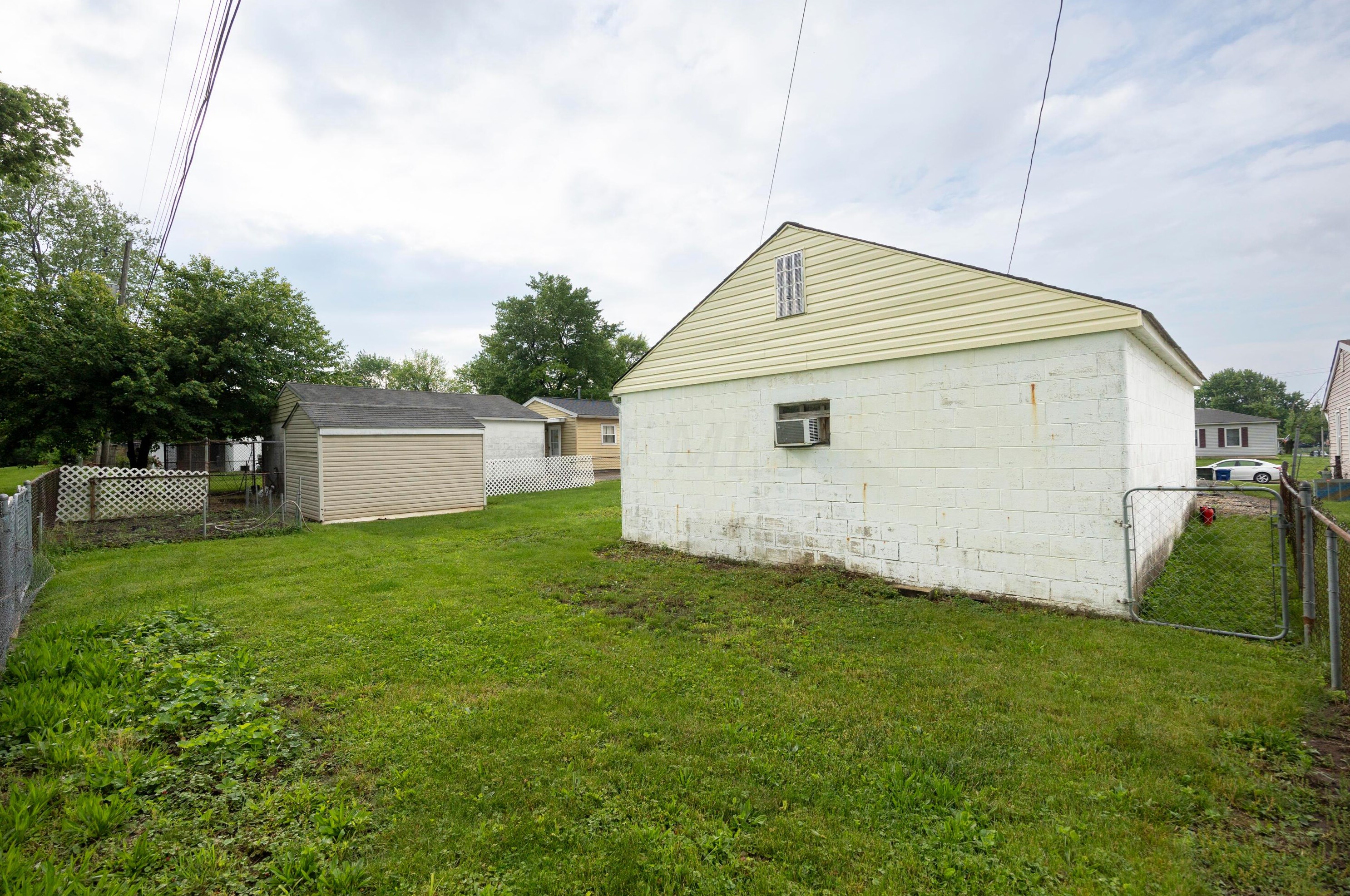 115 Phelps Rd, Columbus OH 43207-3664 exterior