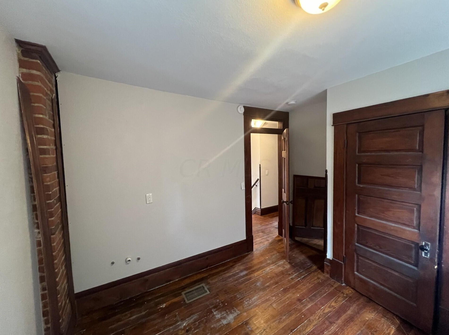 1213 Hamlet St, Columbus OH  43201-2836 exterior