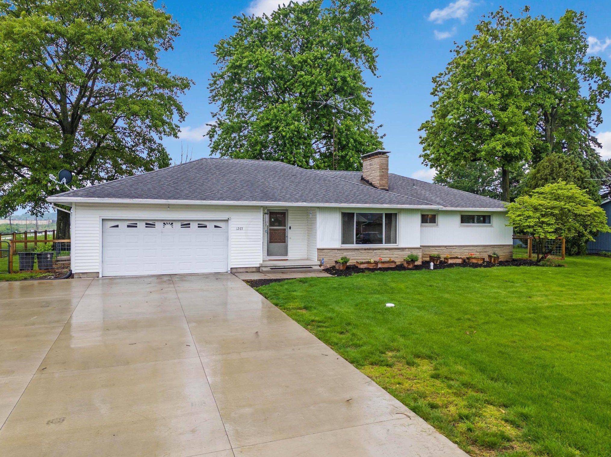 1265 Forest Hill Dr, Marion, OH 43302