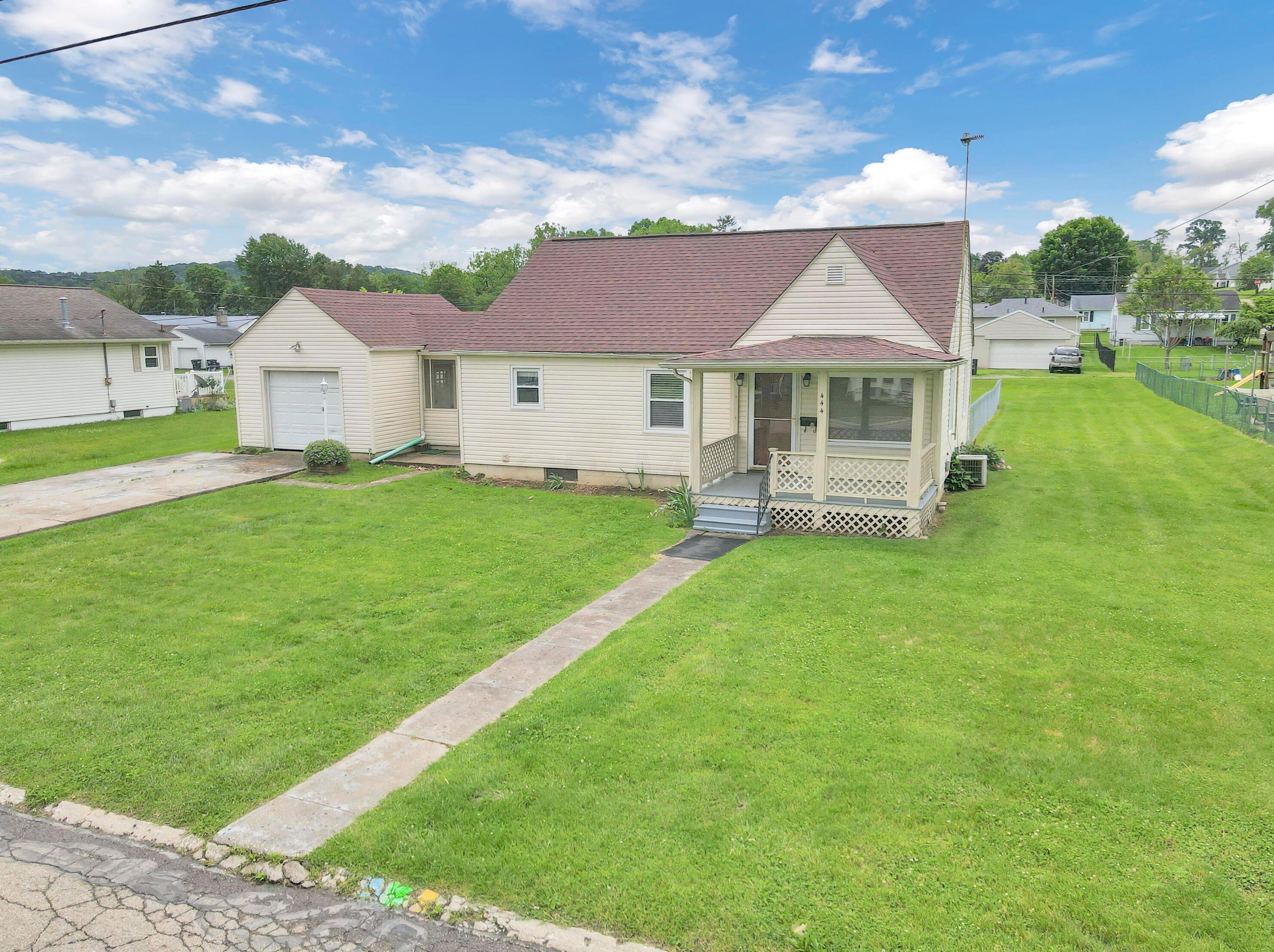 444 Reese Ave, Lancaster OH 43130-4541 exterior